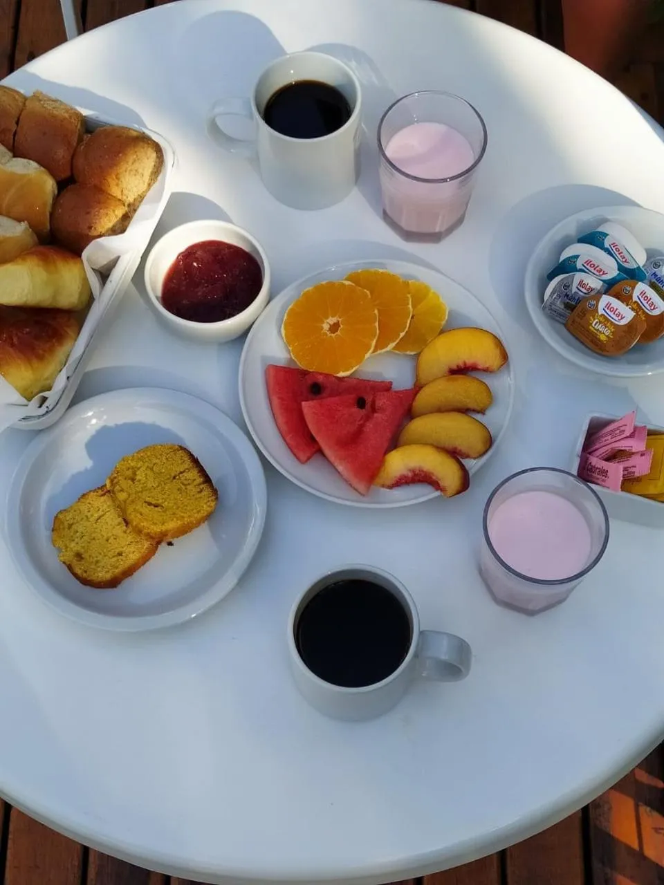 Food and drinks in Valeria House Rental Suites