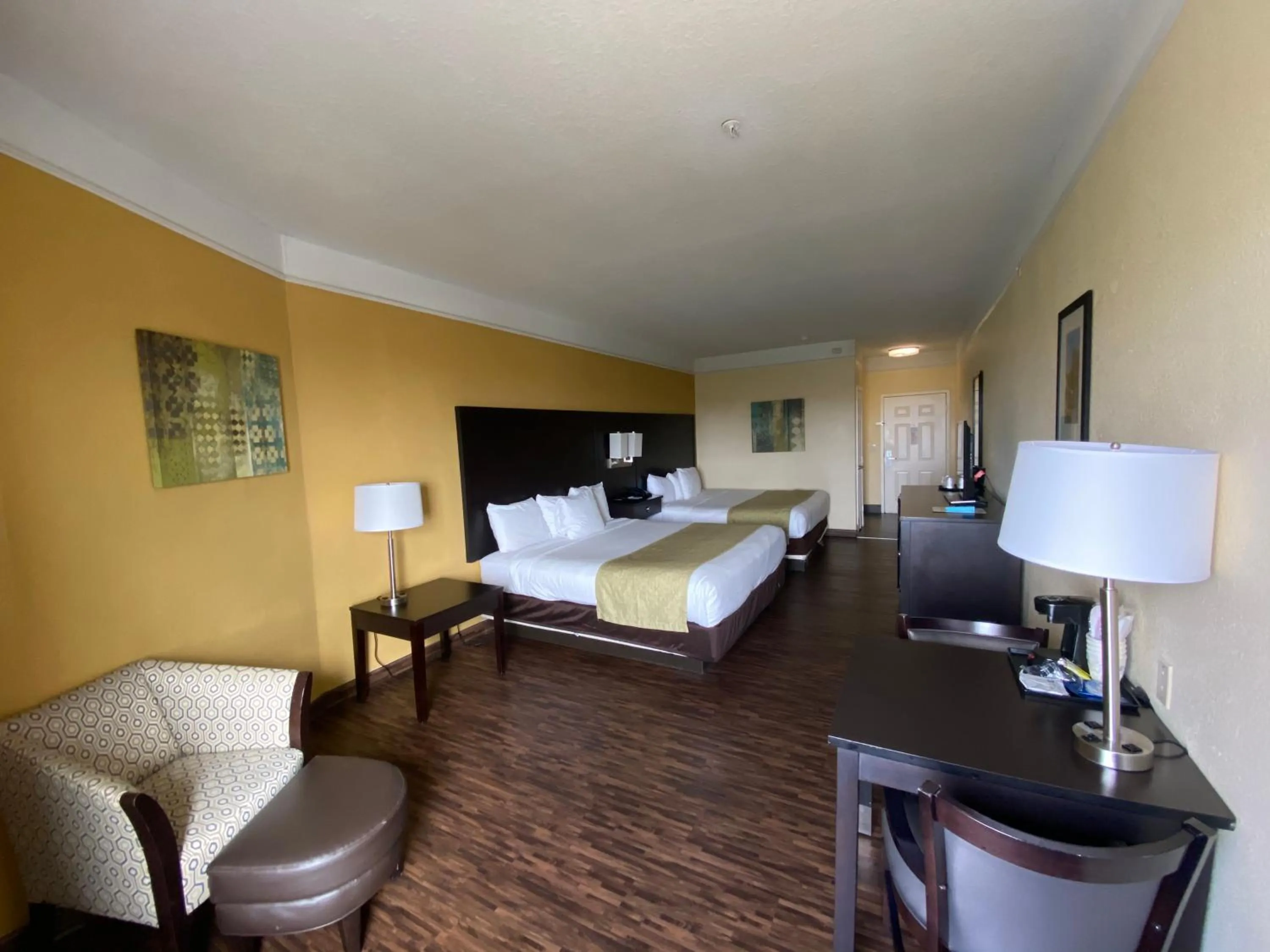 Photo of the whole room, Bed in Galveston Beach Hotel