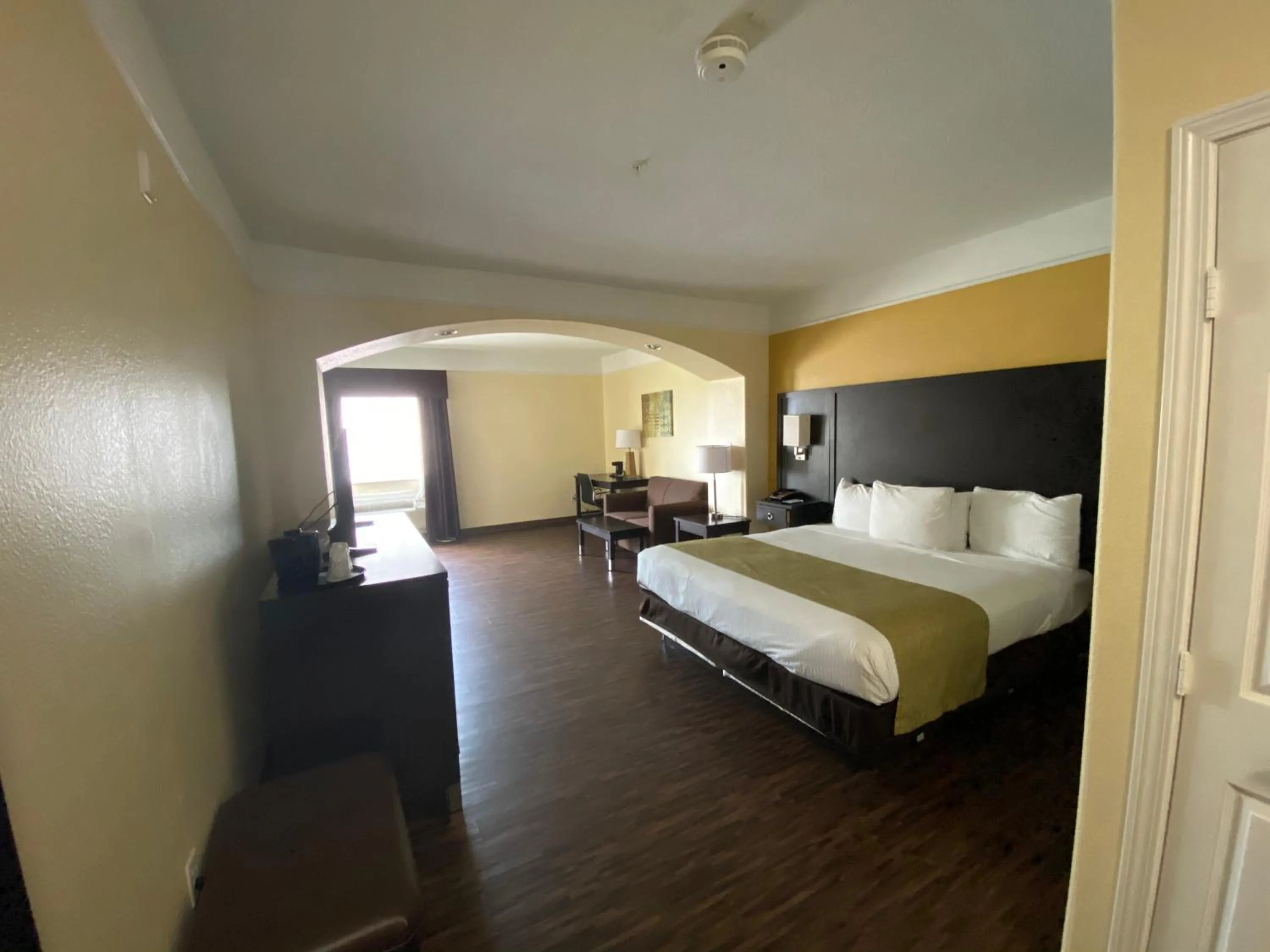 Photo of the whole room, Bed in Galveston Beach Hotel