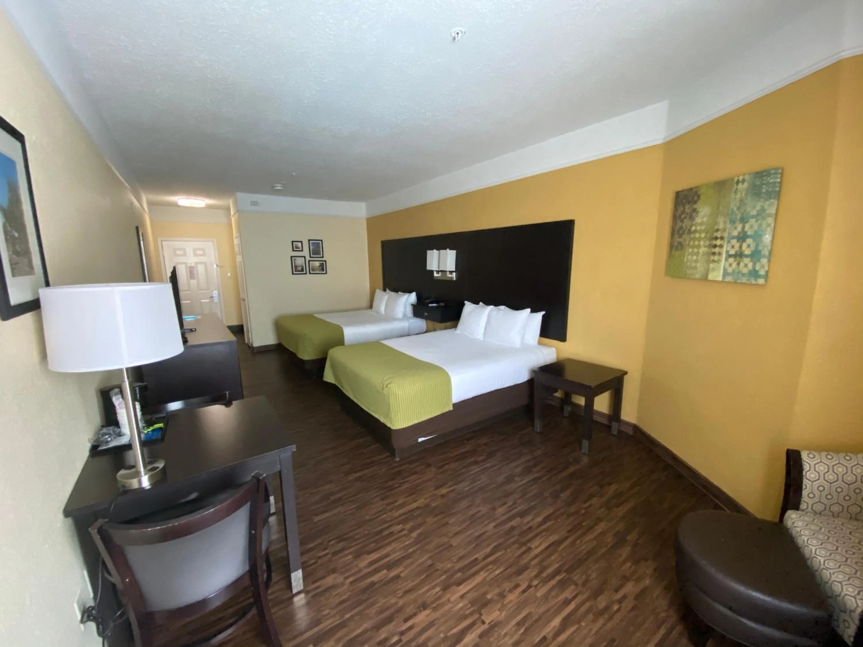 Photo of the whole room, Bed in Galveston Beach Hotel