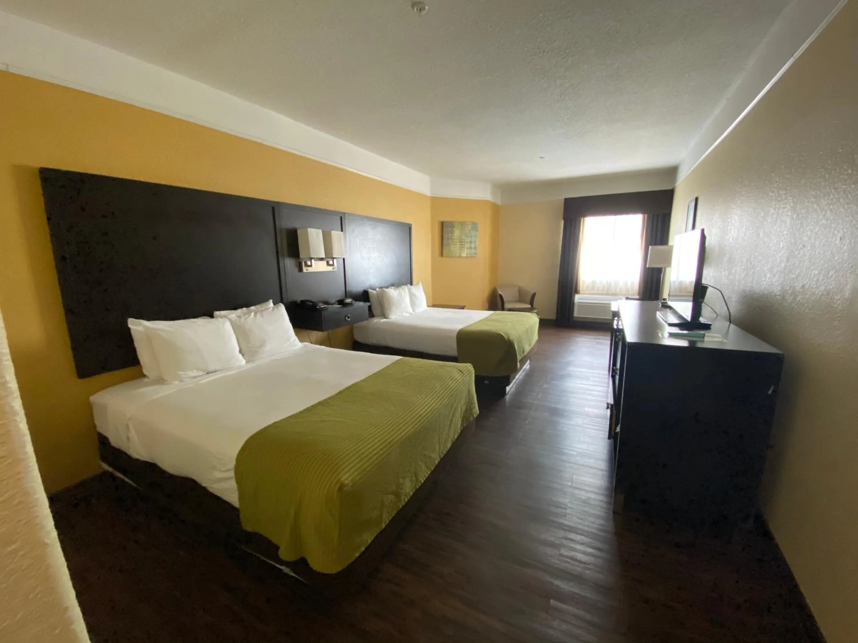 Photo of the whole room, Bed in Galveston Beach Hotel