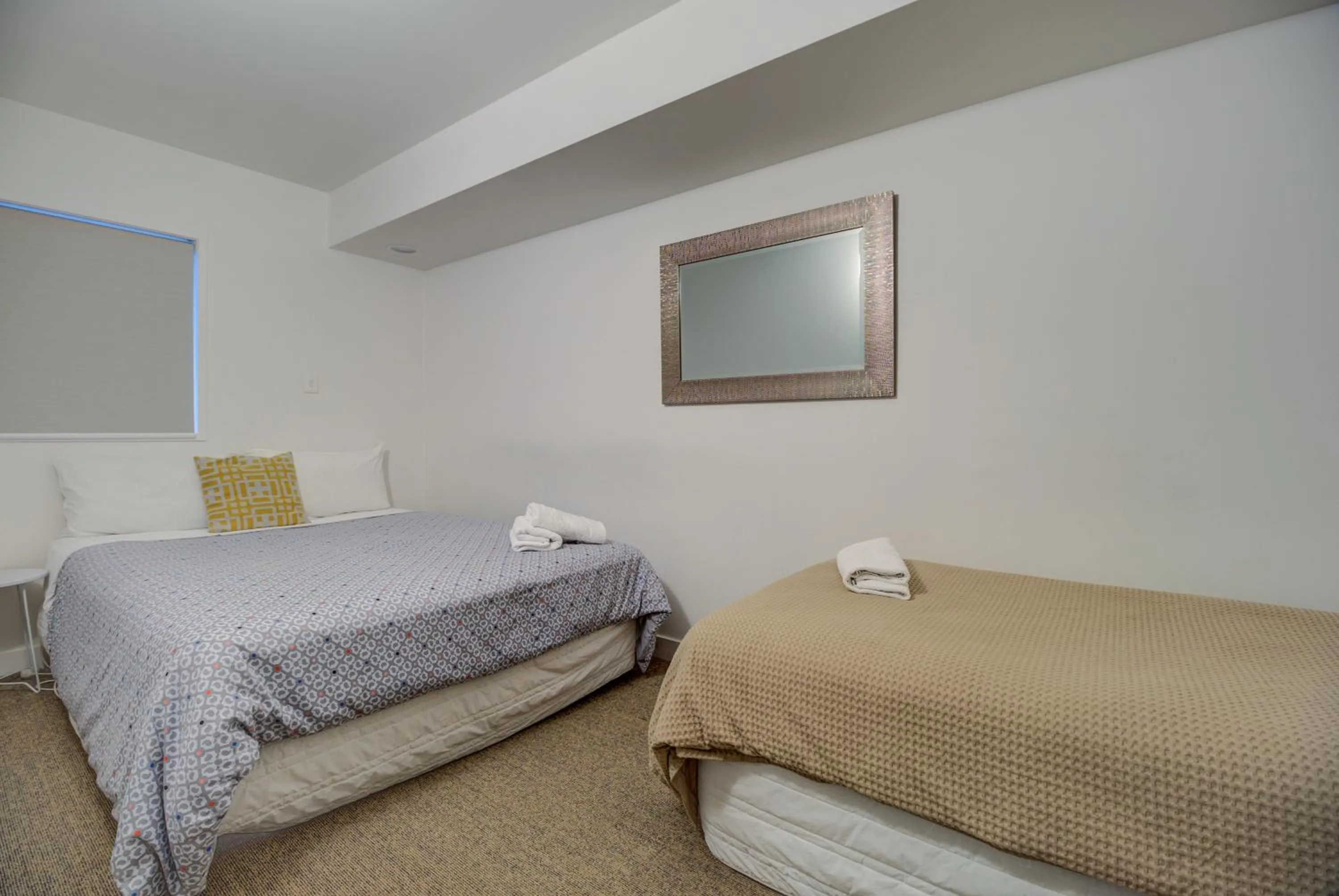 Bed in Lakefront Apartments,18 LAKE ESPLANADE ROAD