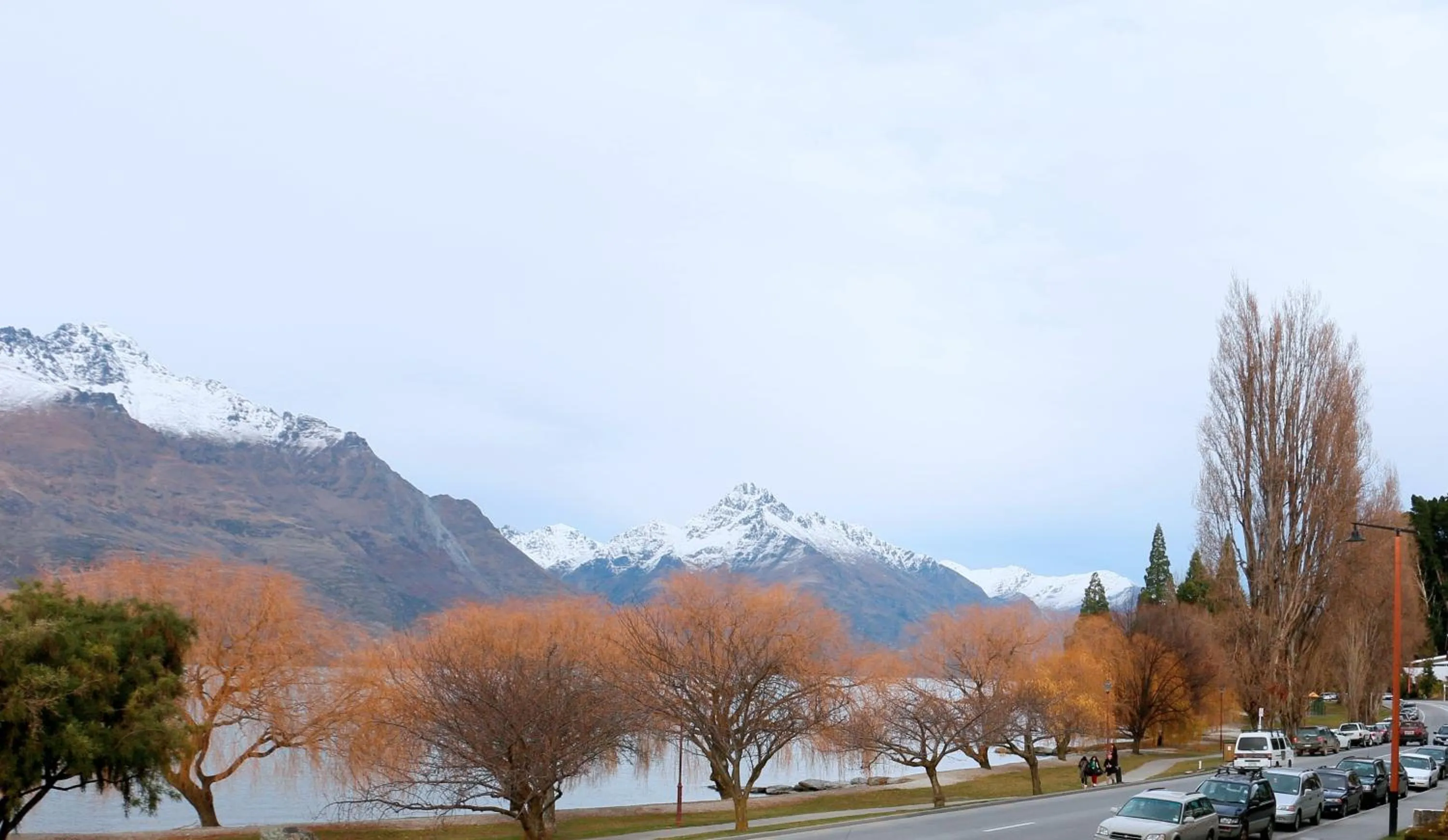 Day in Lakeside Motel