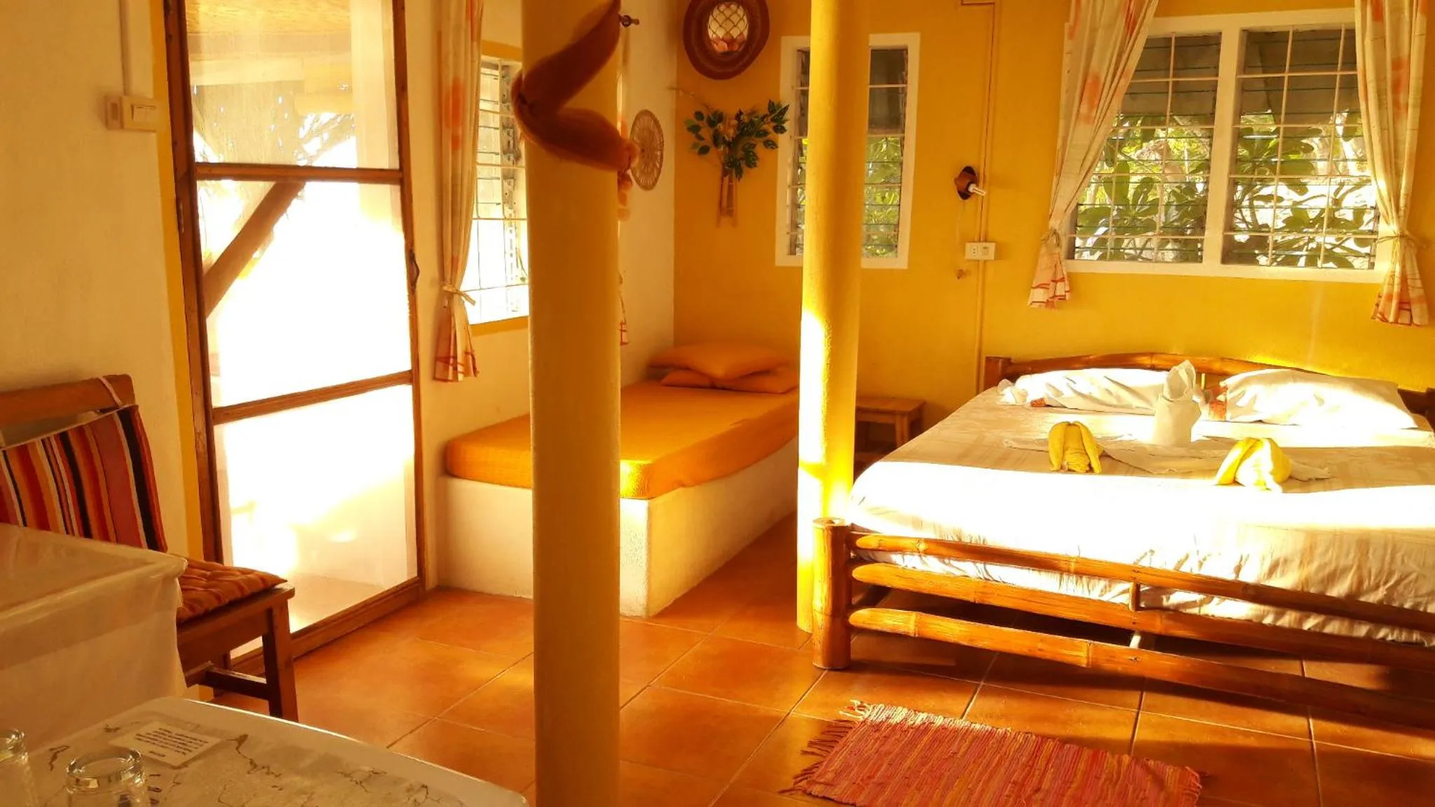 Bed in Casa de la Playa Beach Resort