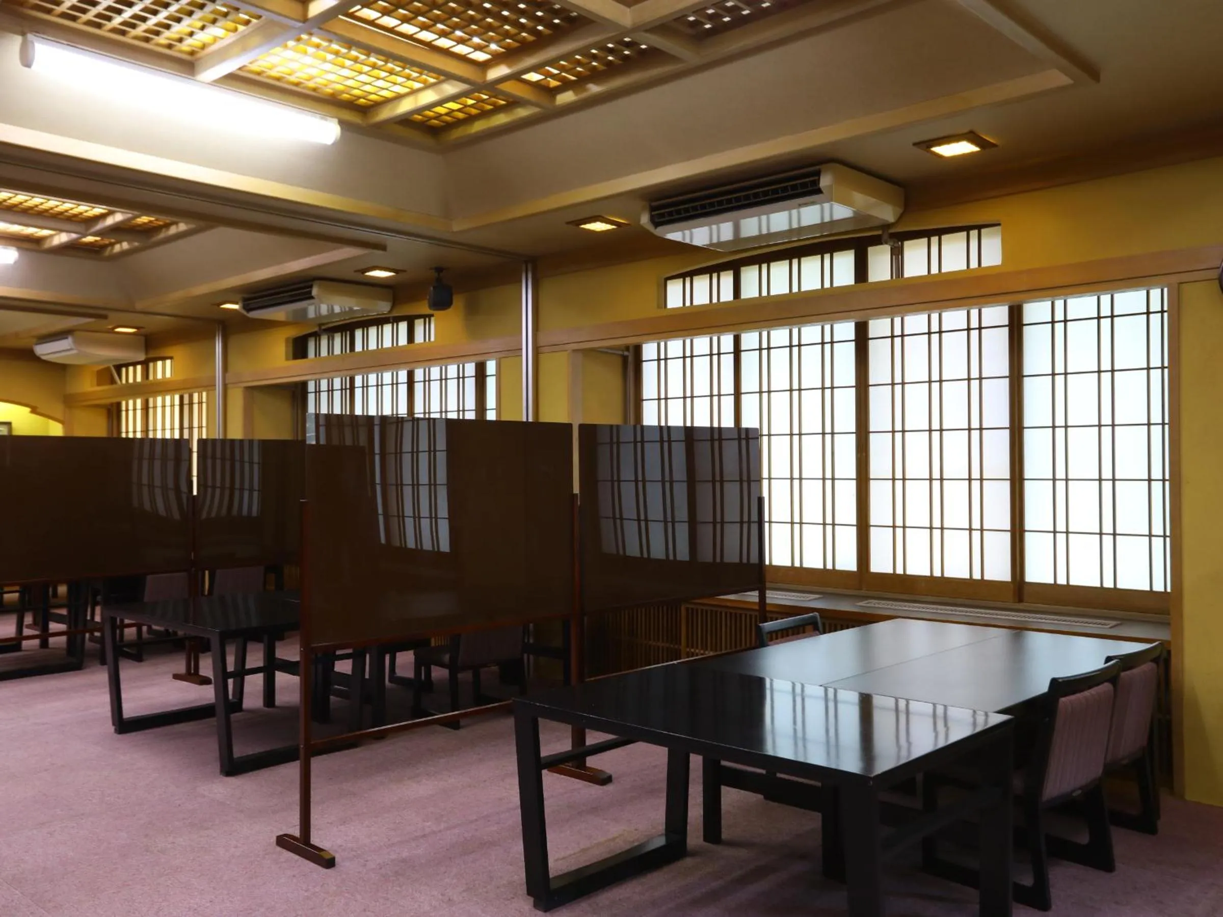 Restaurant/places to eat in Hotel Umenoyu