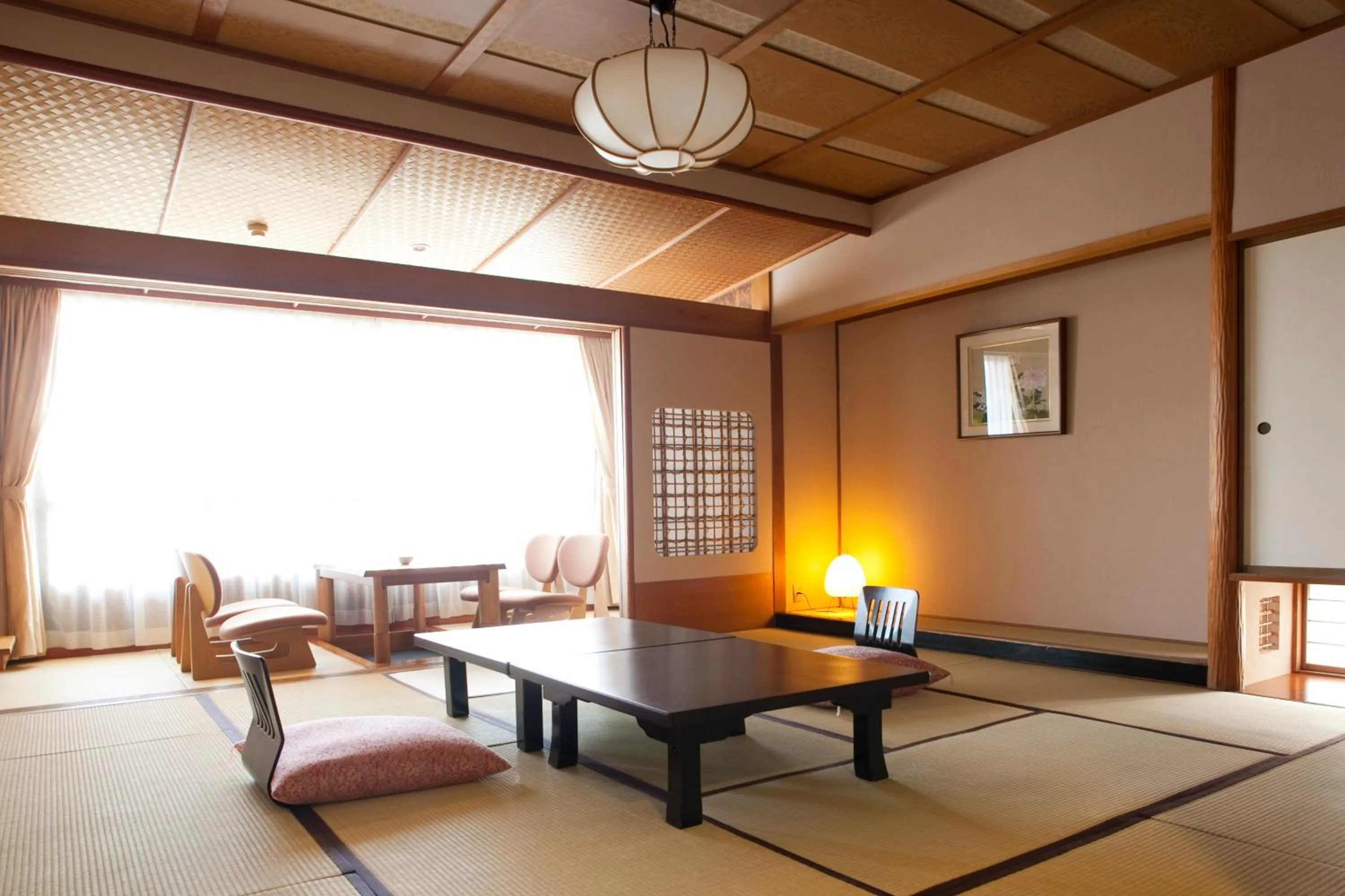 Photo of the whole room in Houshoutei