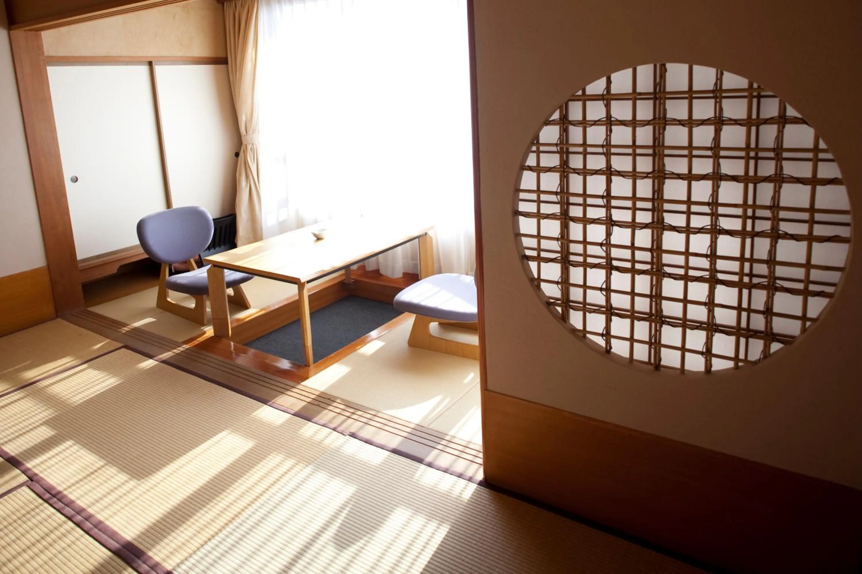 Photo of the whole room in Houshoutei