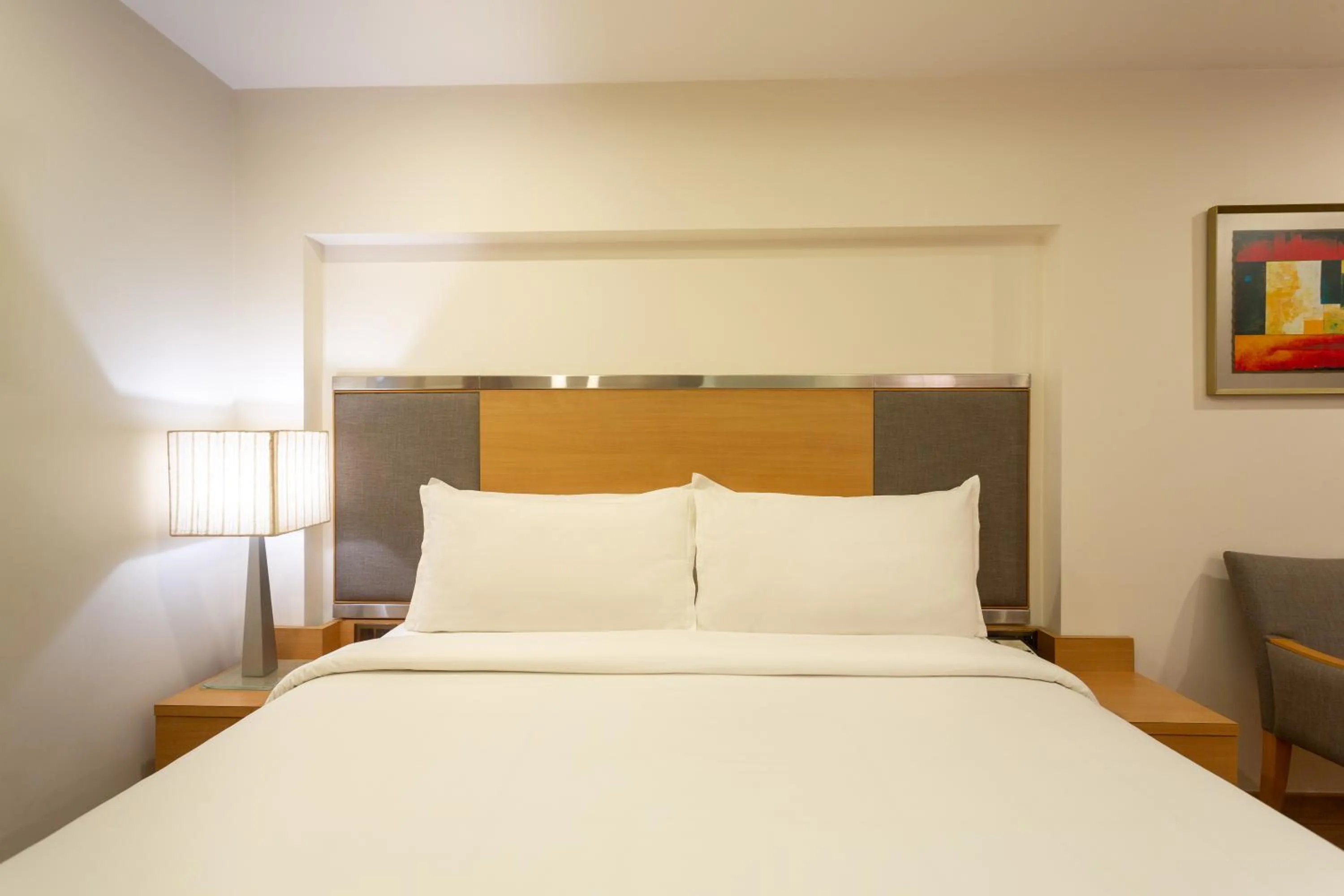 Bed in The Residency, Chennai