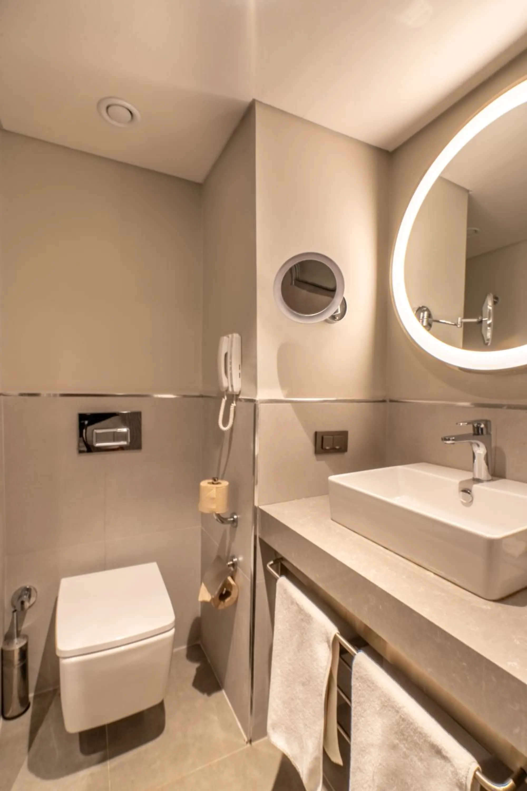 Shower in Champion Holiday Village