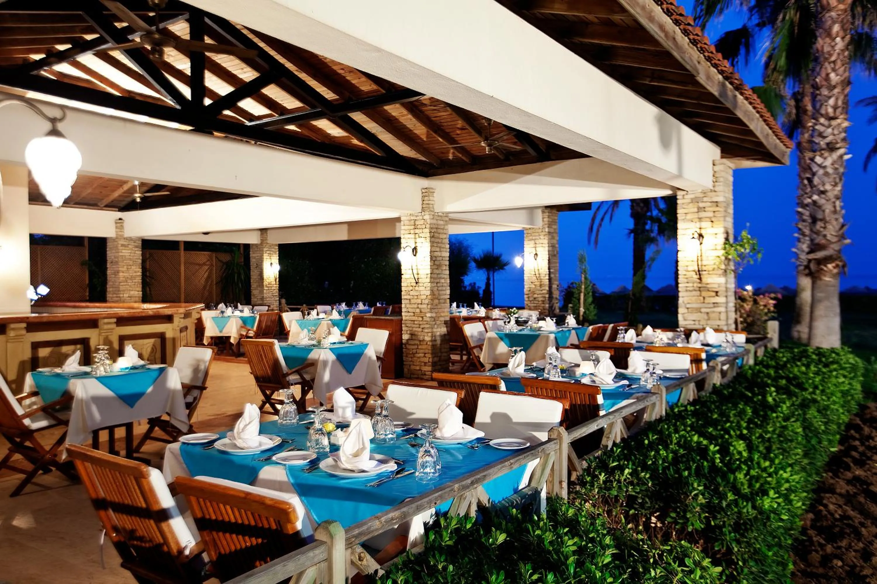 Restaurant/places to eat in Champion Holiday Village