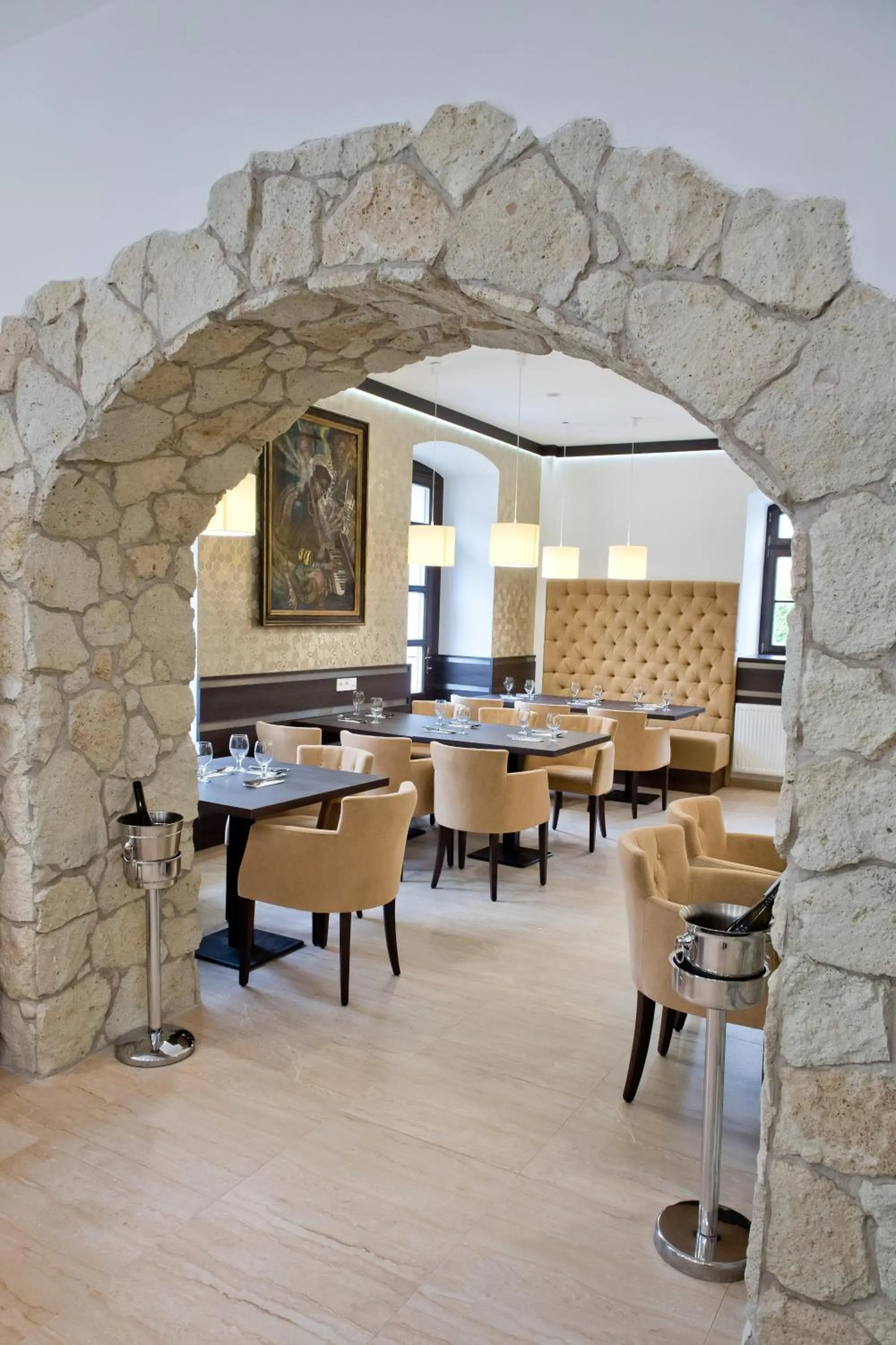 Restaurant/places to eat in Toldi Fogadó