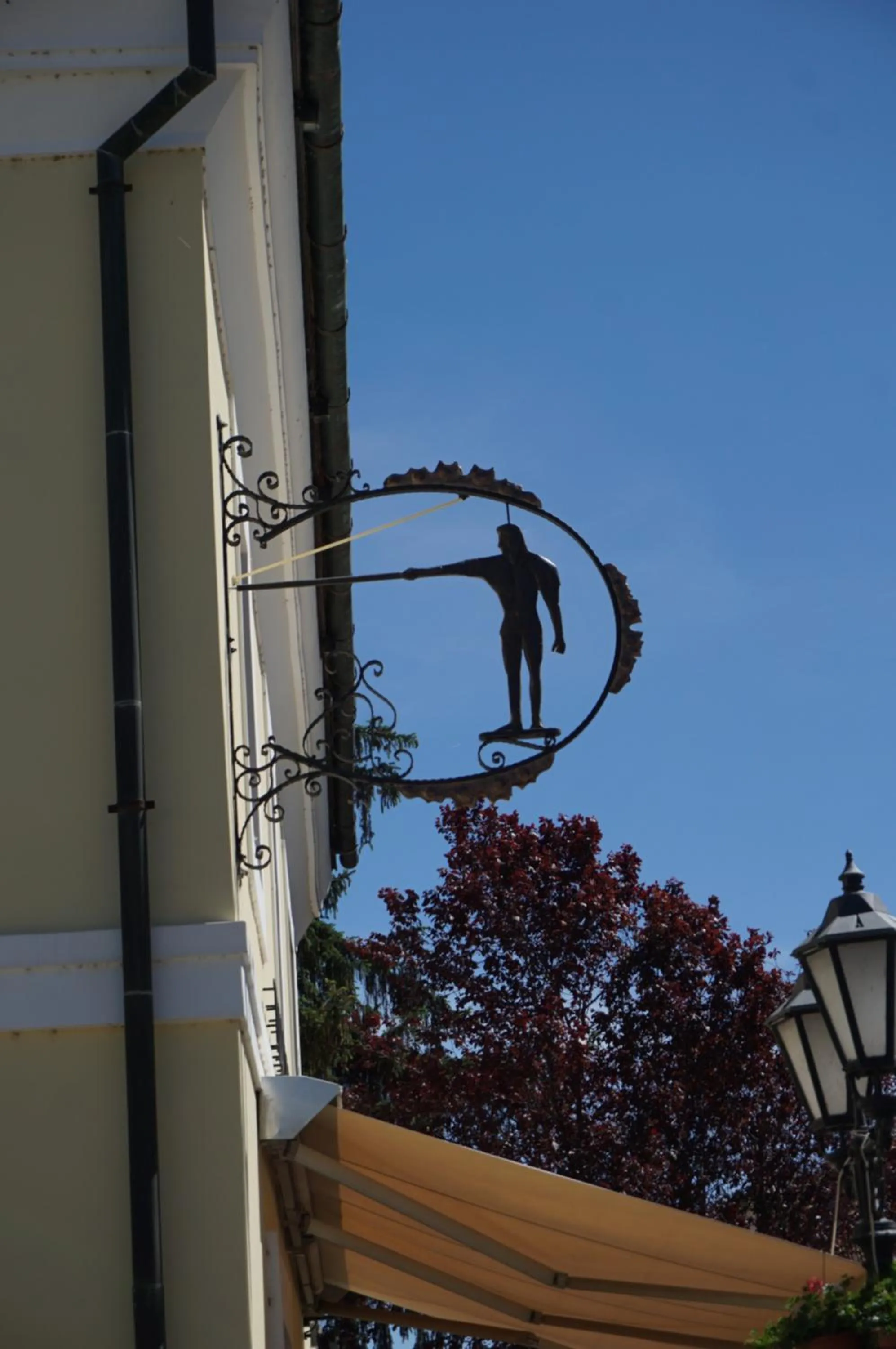 Property building in Toldi Fogadó