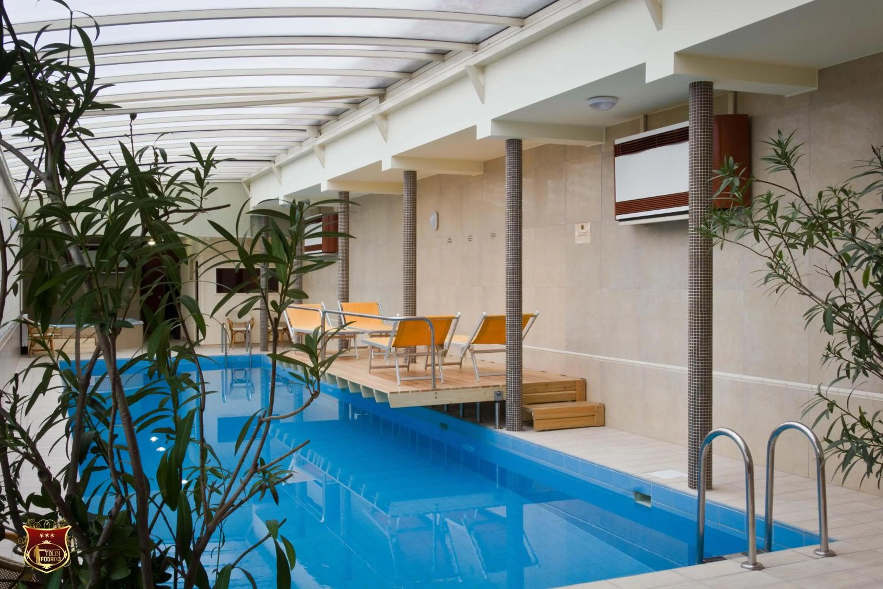 Swimming pool in Toldi Fogadó