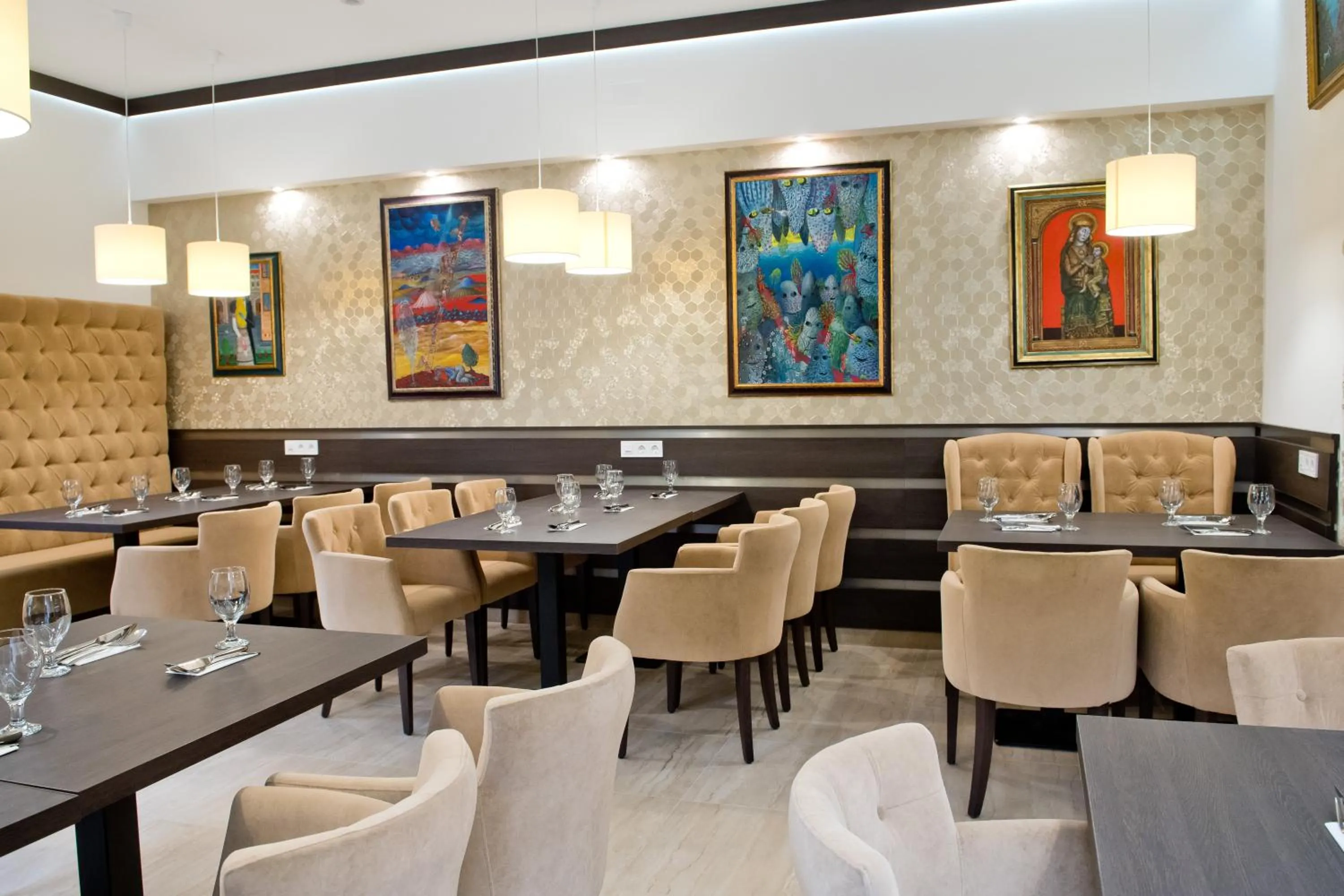 Restaurant/places to eat in Toldi Fogadó