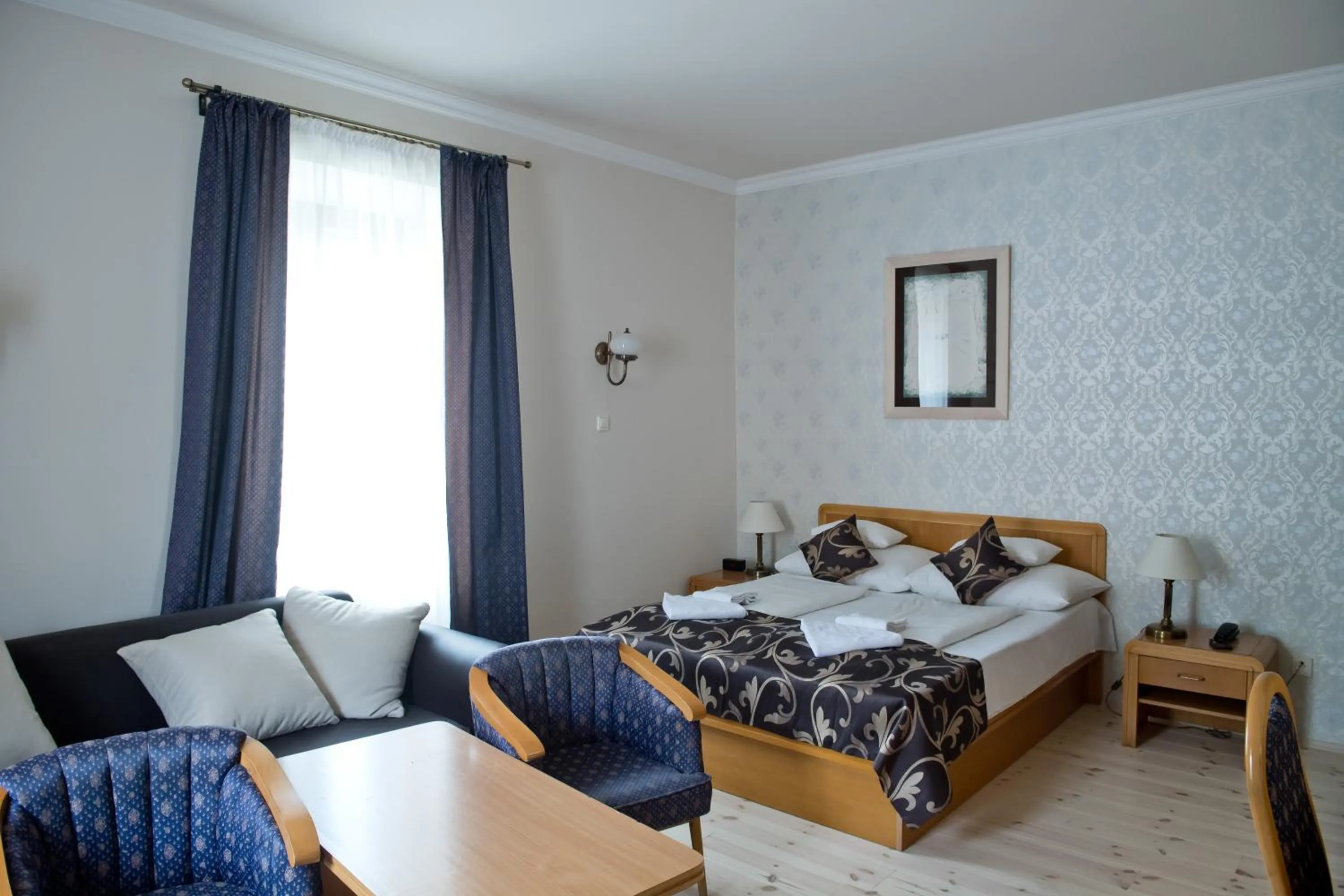 Bed in Toldi Fogadó