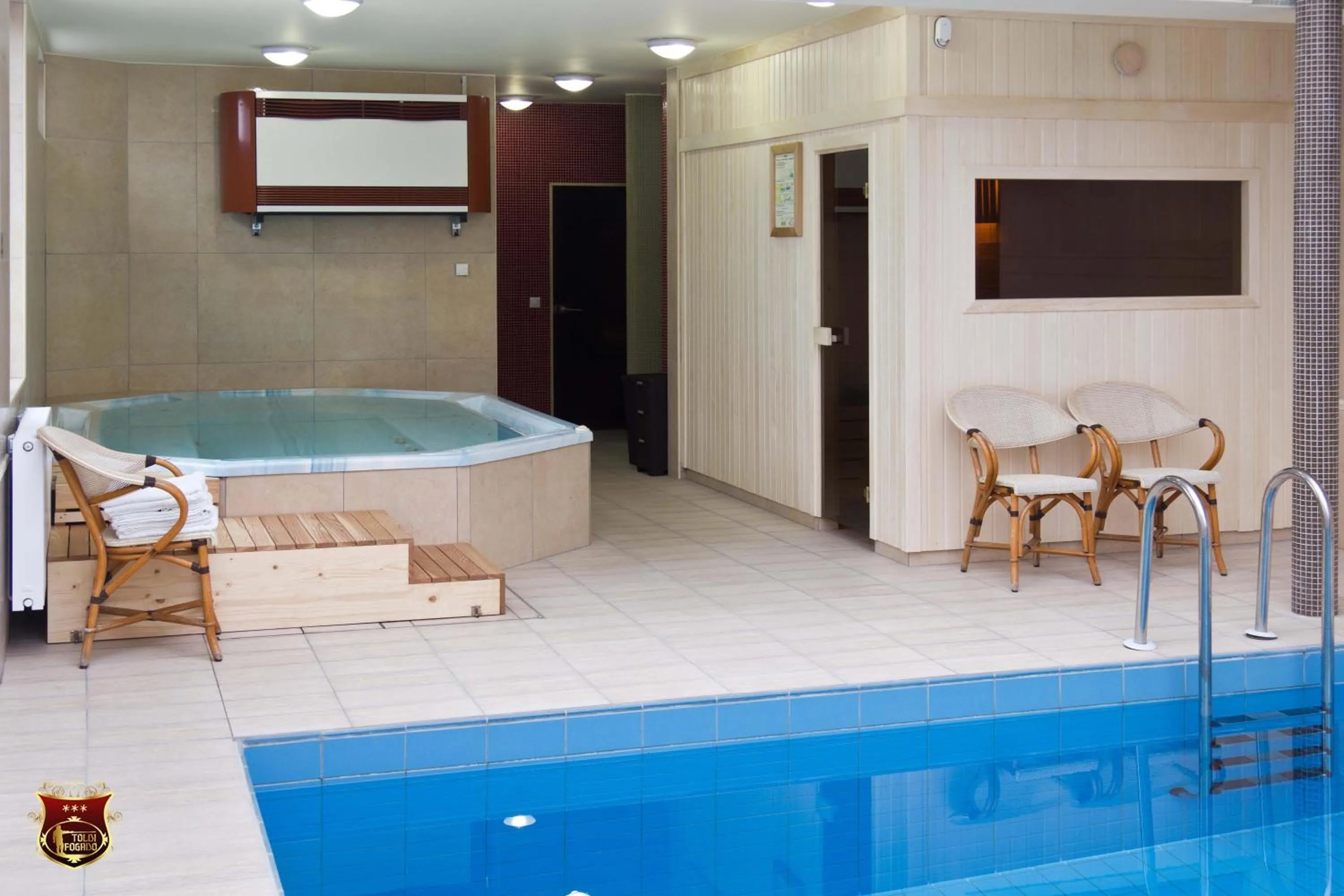 Hot Tub in Toldi Fogadó