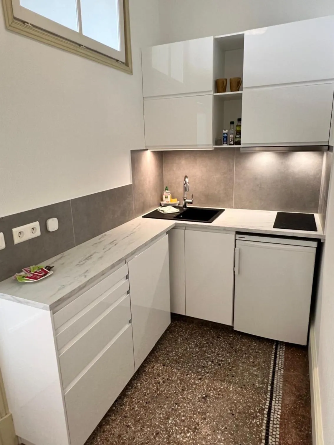 Kitchen or kitchenette in Résidence La Villa Léonie