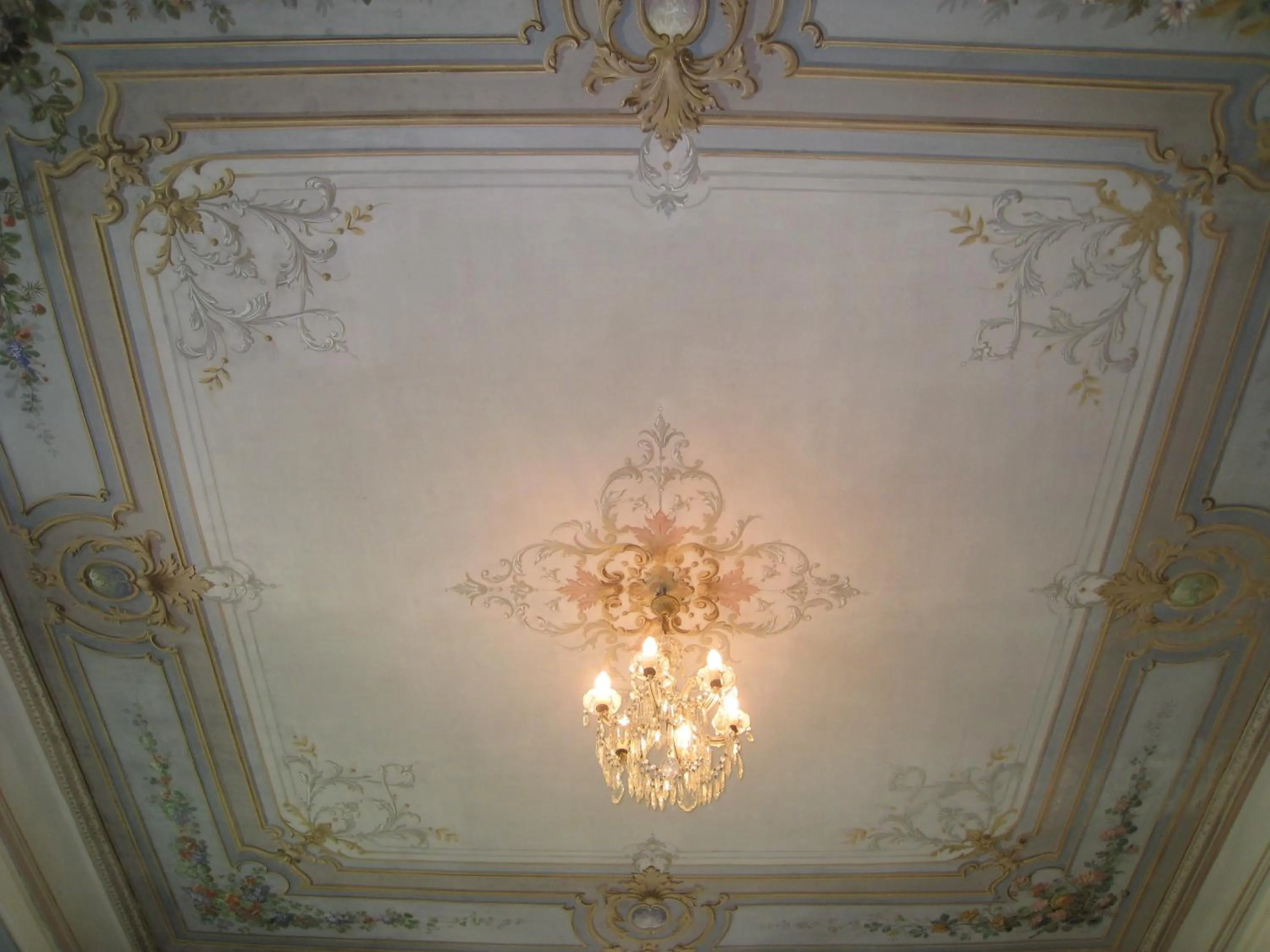 Decorative detail in Résidence La Villa Léonie