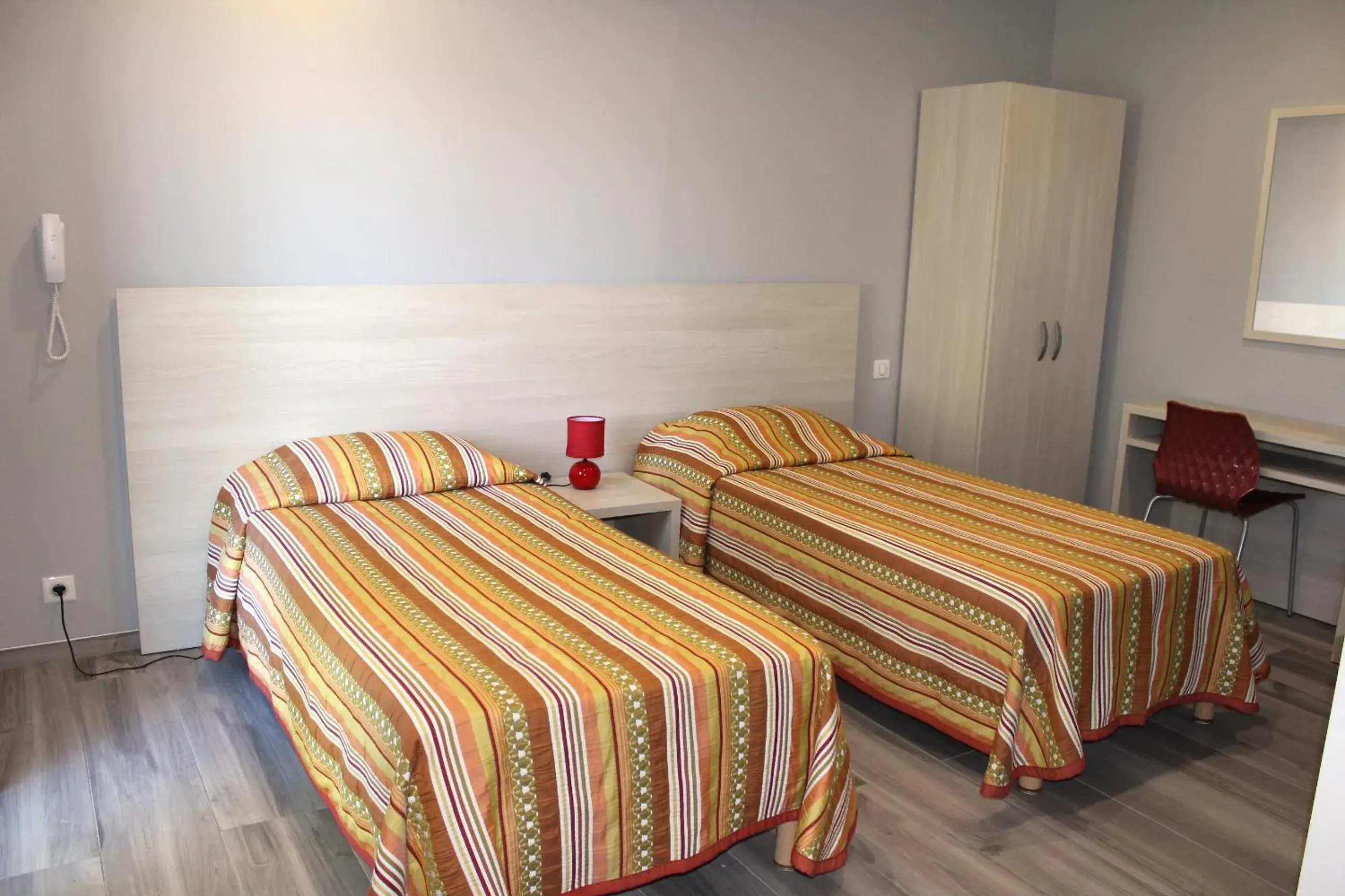 Twin Room - single occupancy in Hotel Arcu Di Sole Twin Room - single occupancy in Hotel Arcu Di Sole