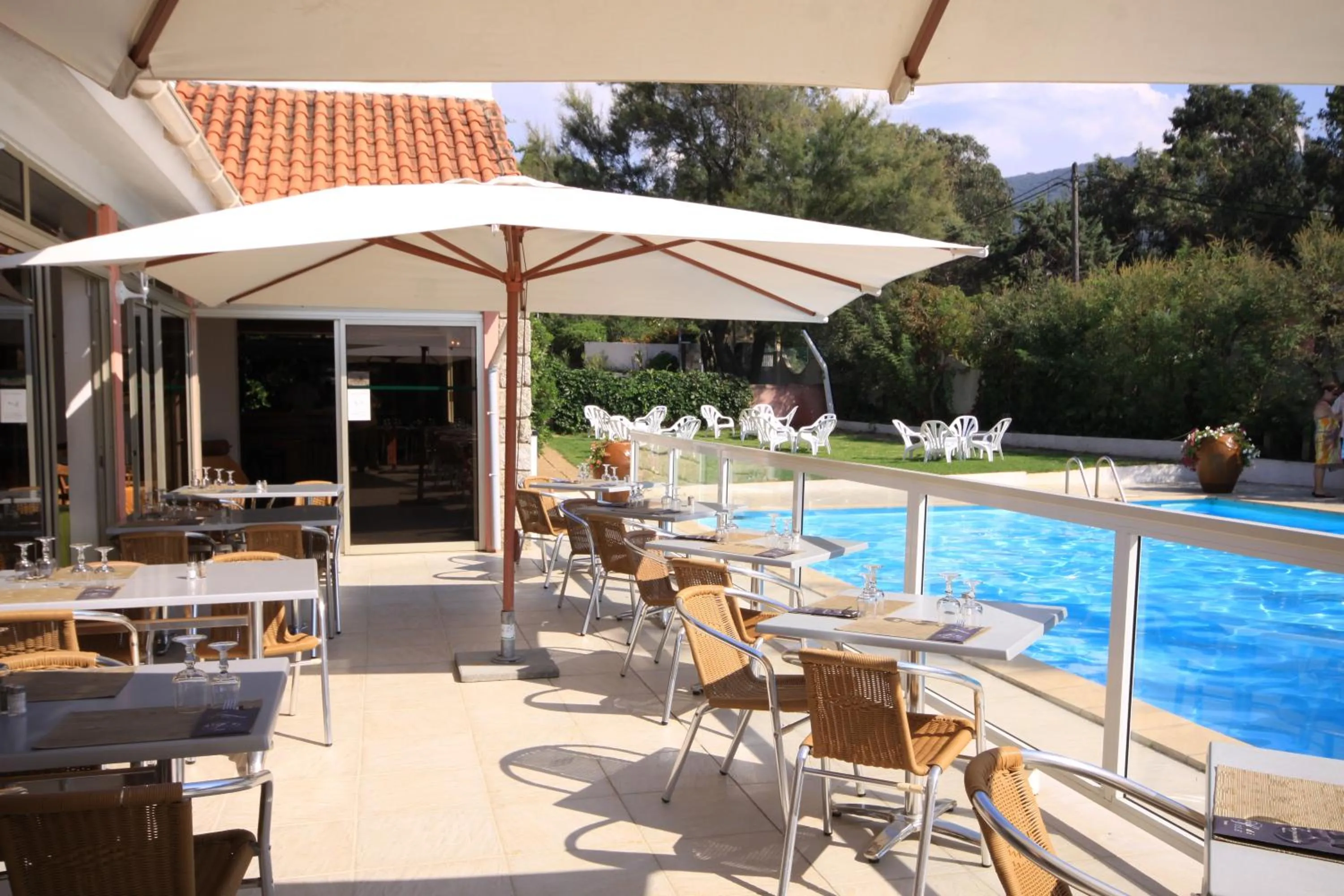 Restaurant/places to eat in Hotel Arcu Di Sole