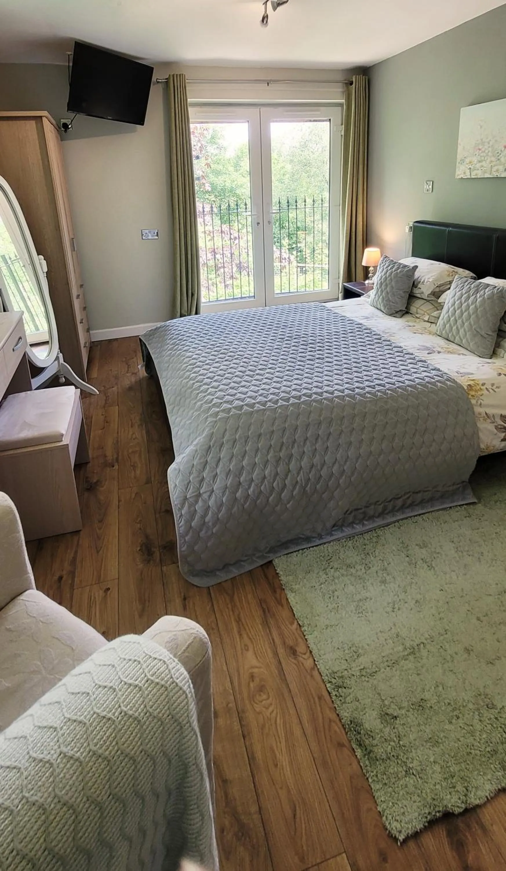 Bedroom, Bed in Kingsley Cottage