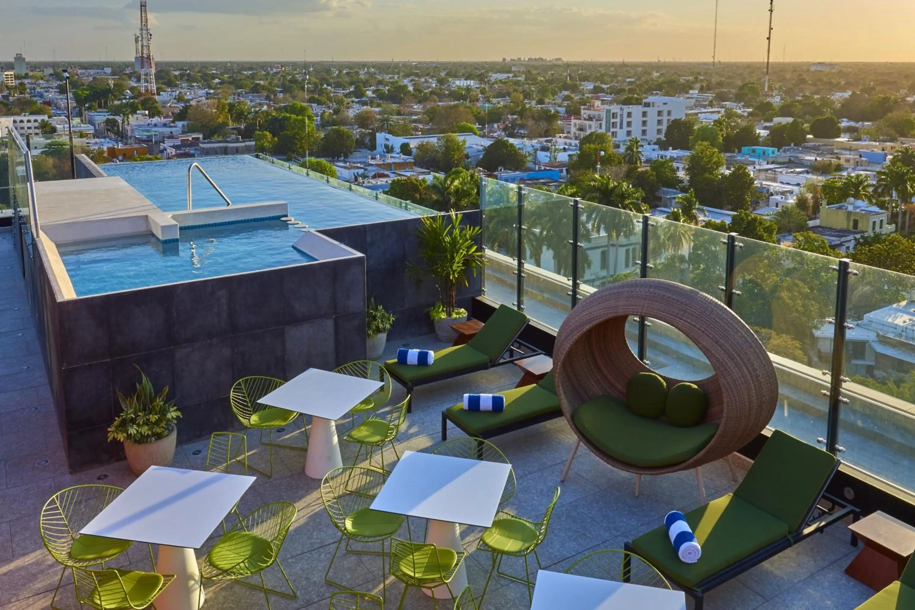 Property building in City Express Plus by Marriott Merida