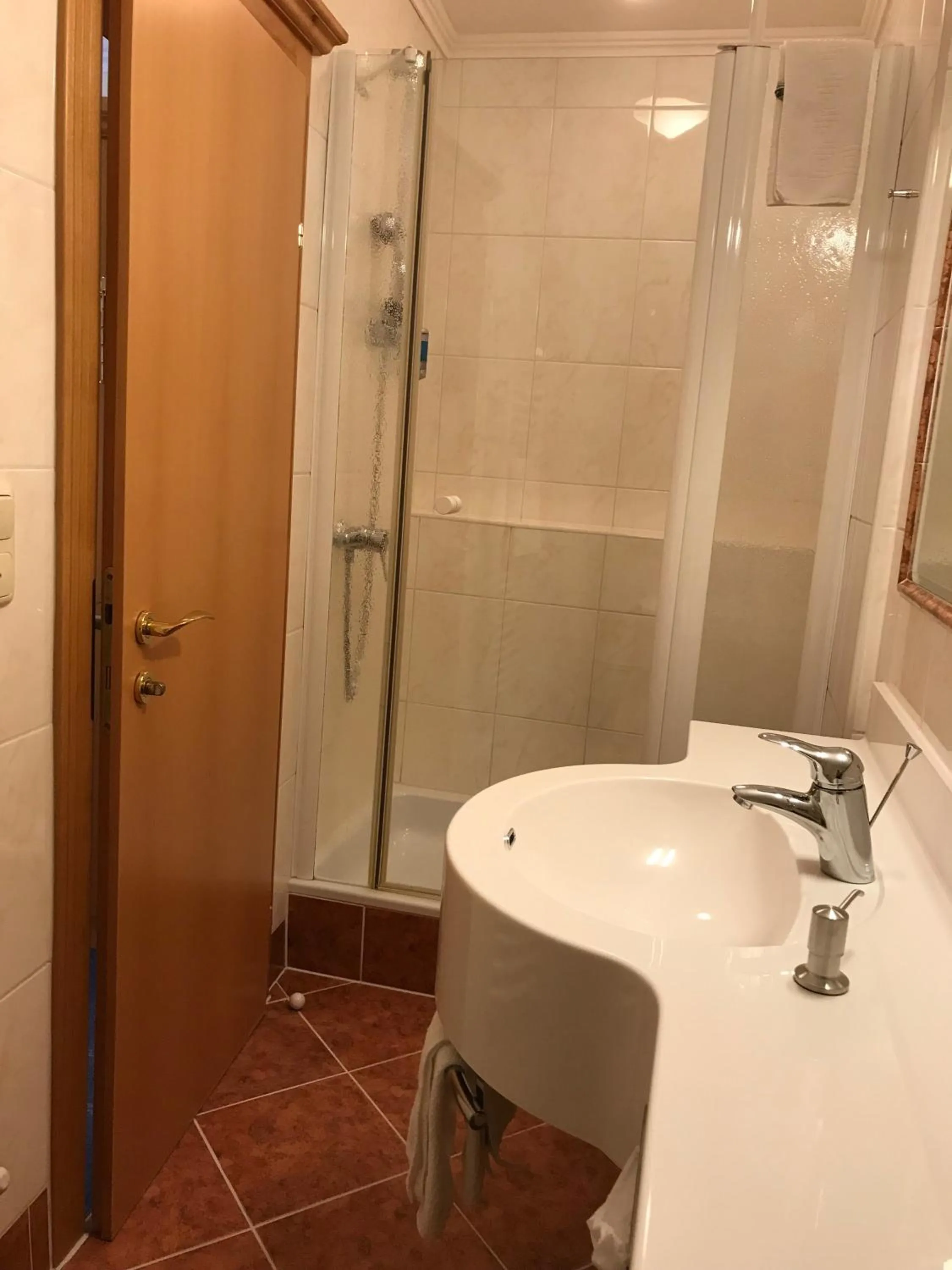 Shower in Hotel-Pension Wagnermigl