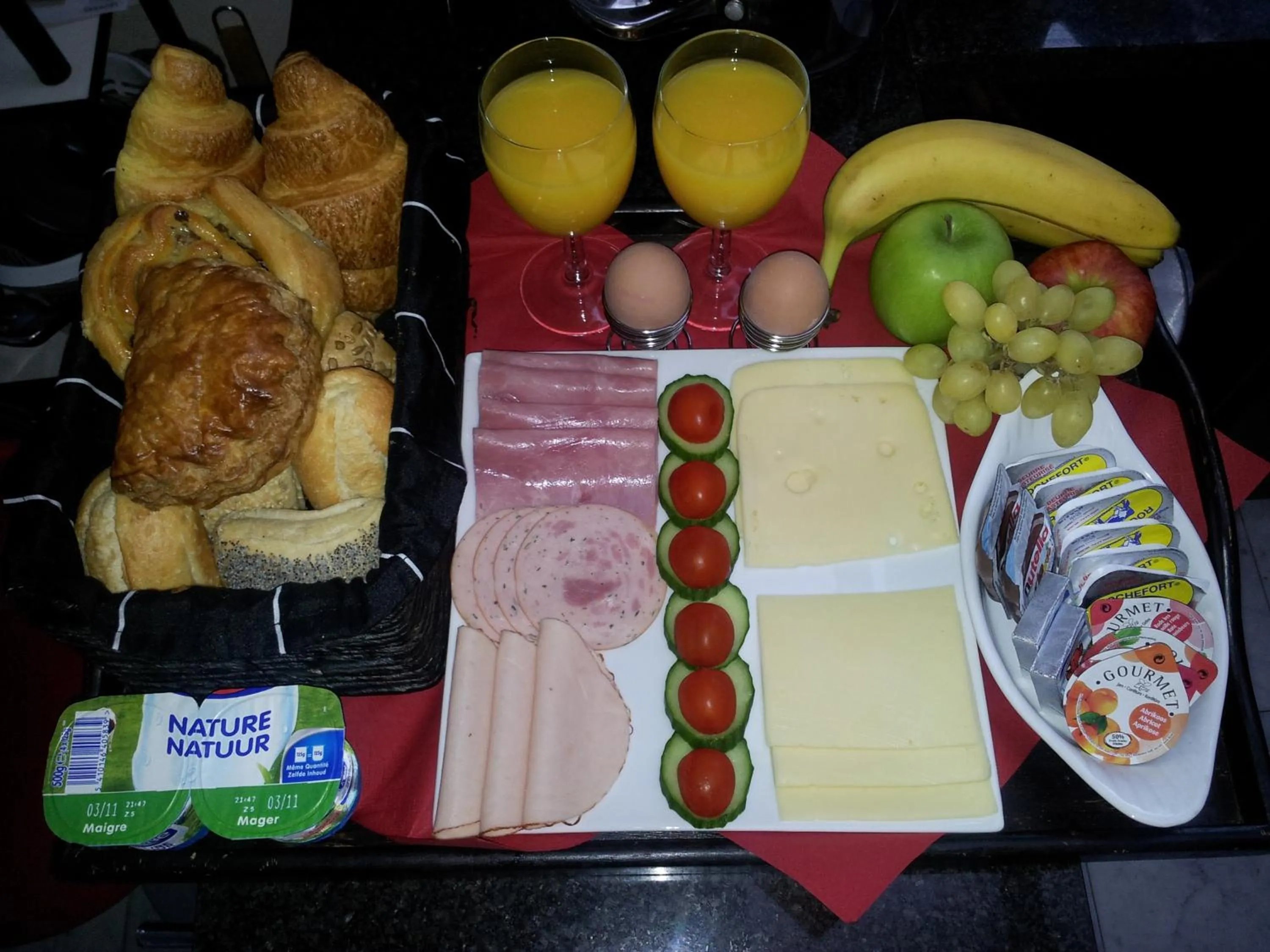 Breakfast in B&B Luxe Suites 1-2-3