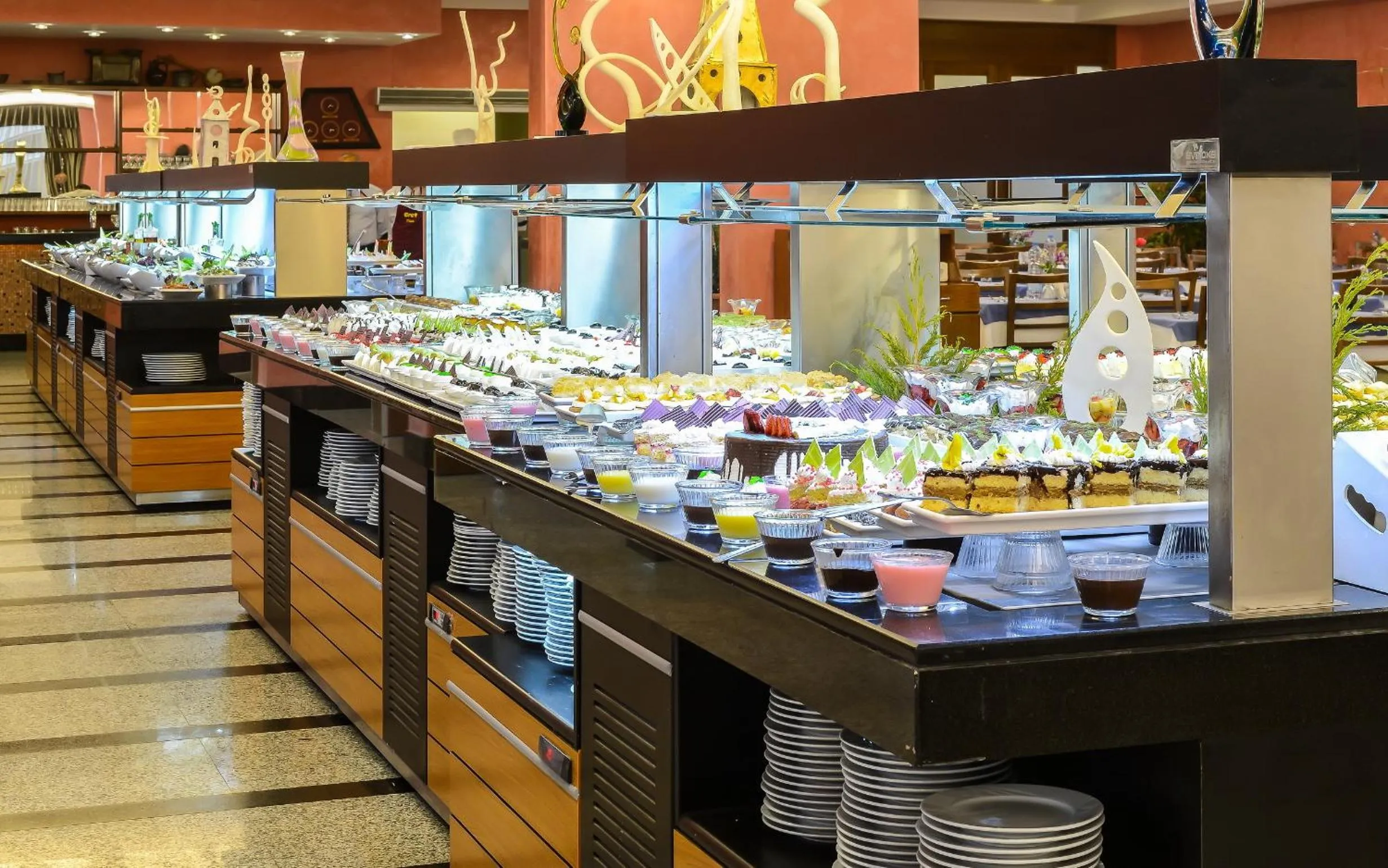 Restaurant/places to eat in Pasa Beach Hotel