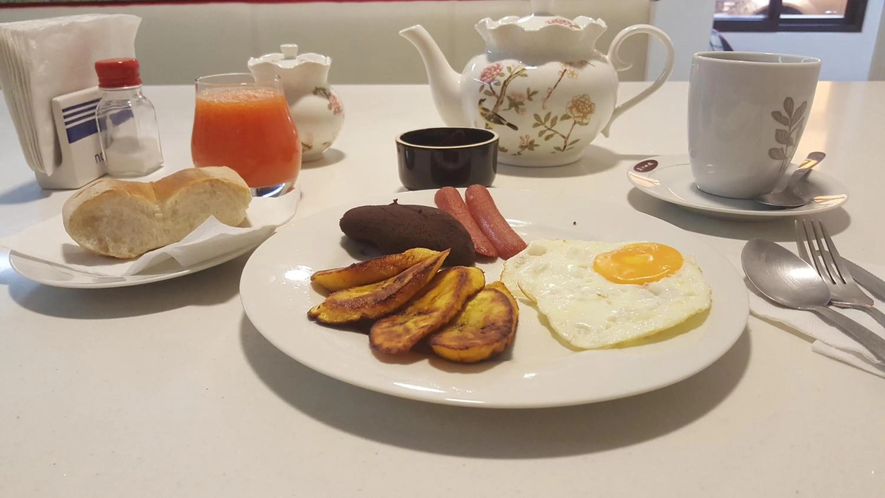 Breakfast in La Capitanía