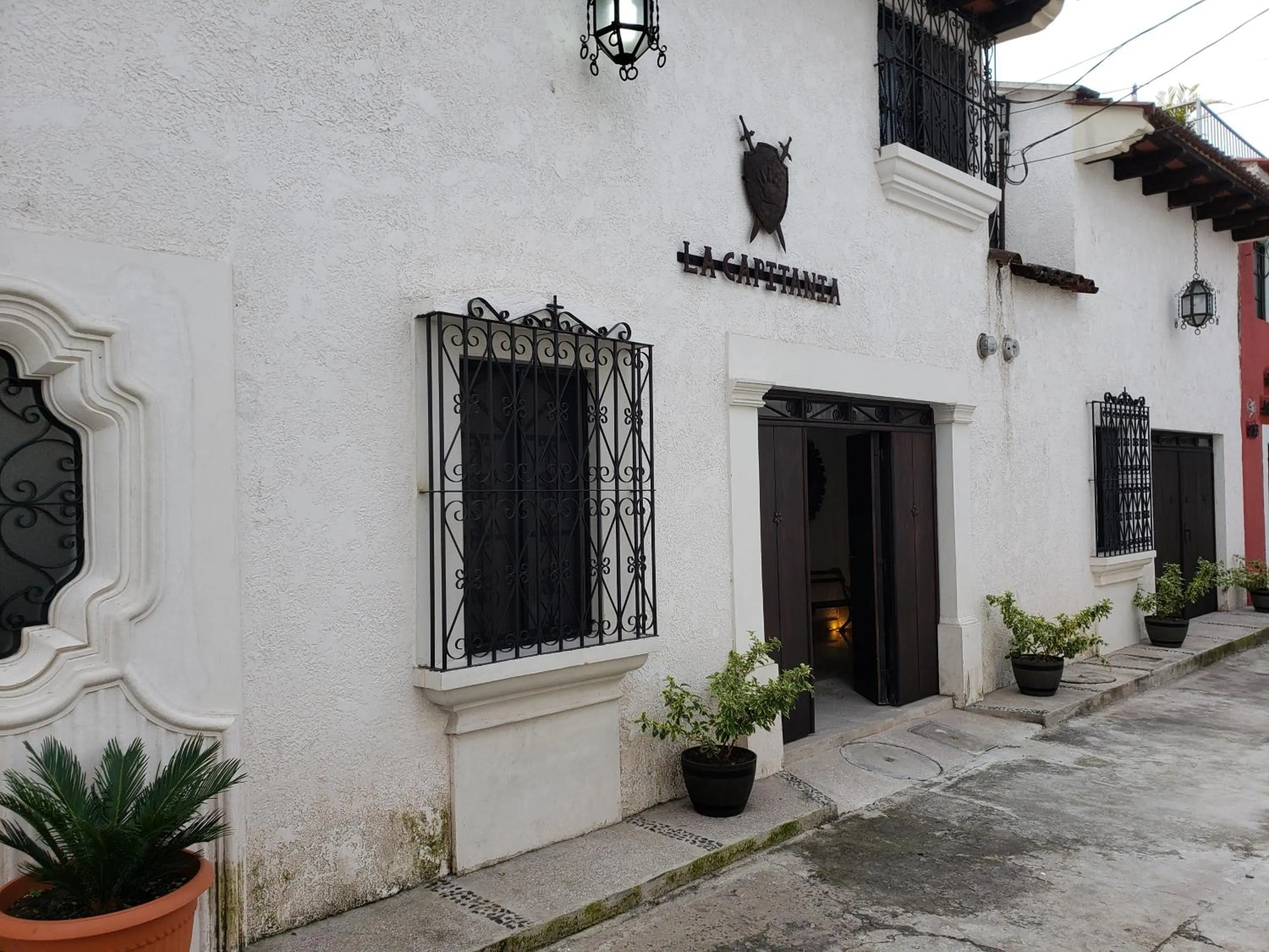 Property building in La Capitanía