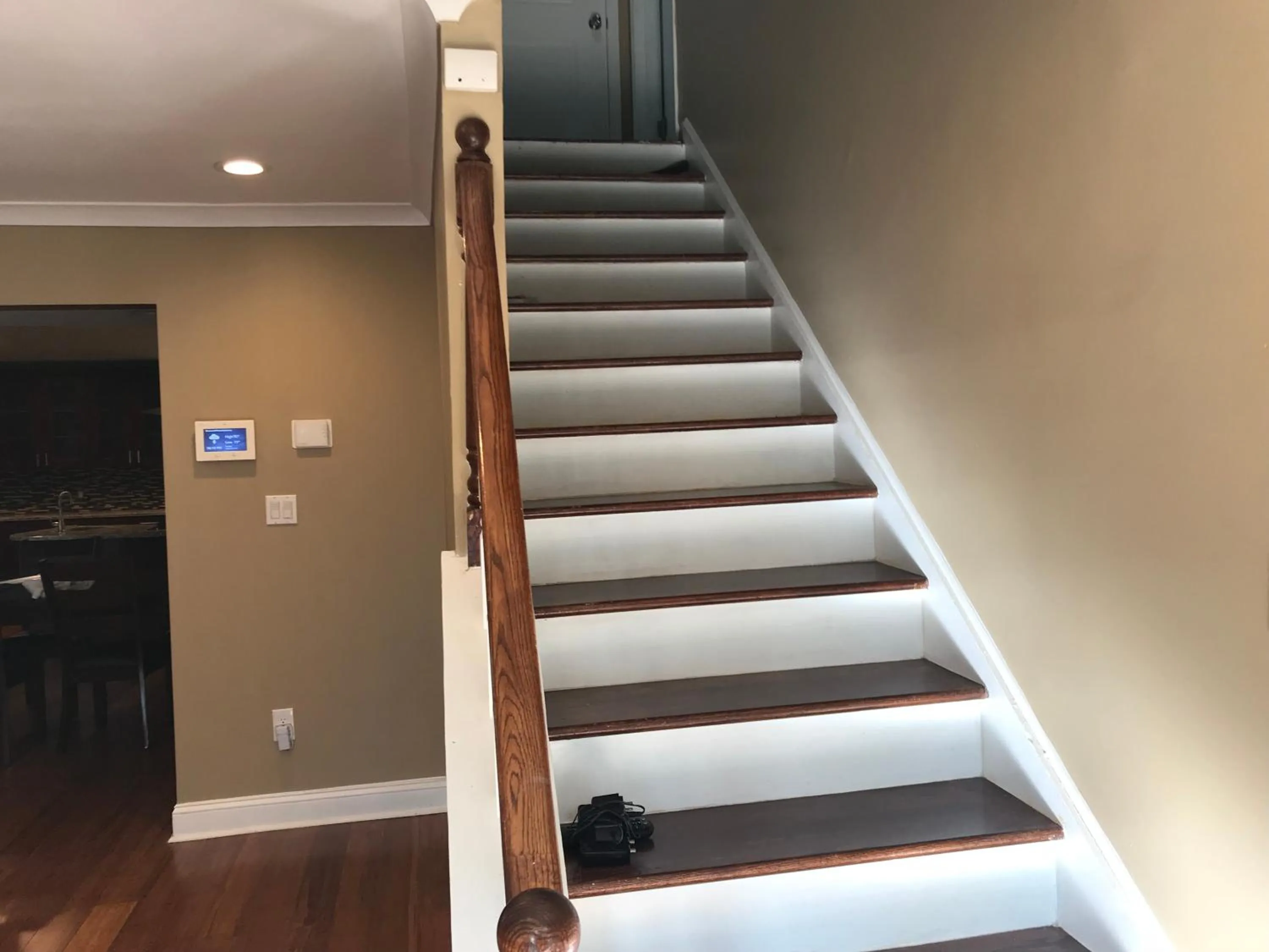 Photo of the whole room in Flint Hill