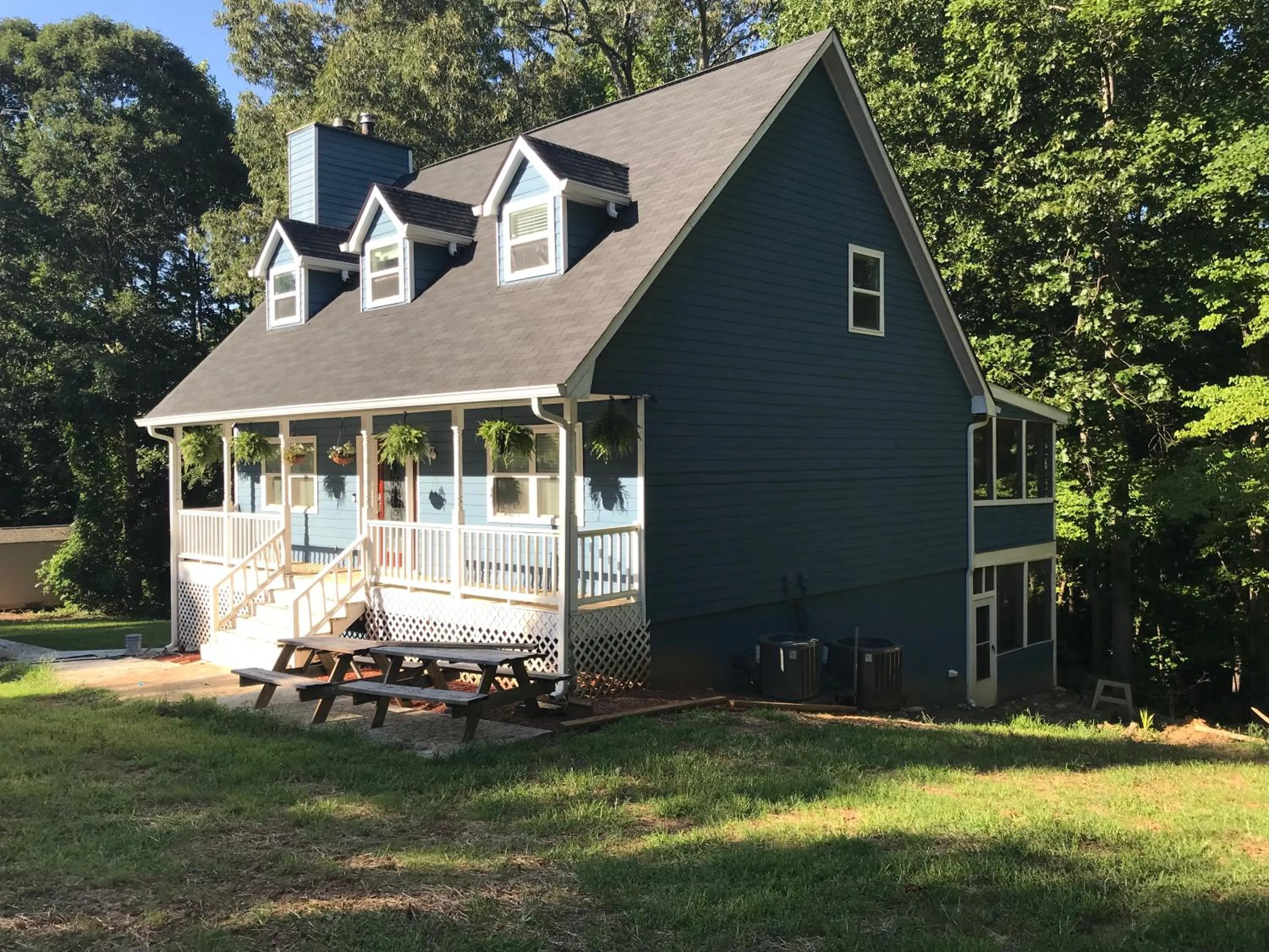 Facade/entrance in Flint Hill