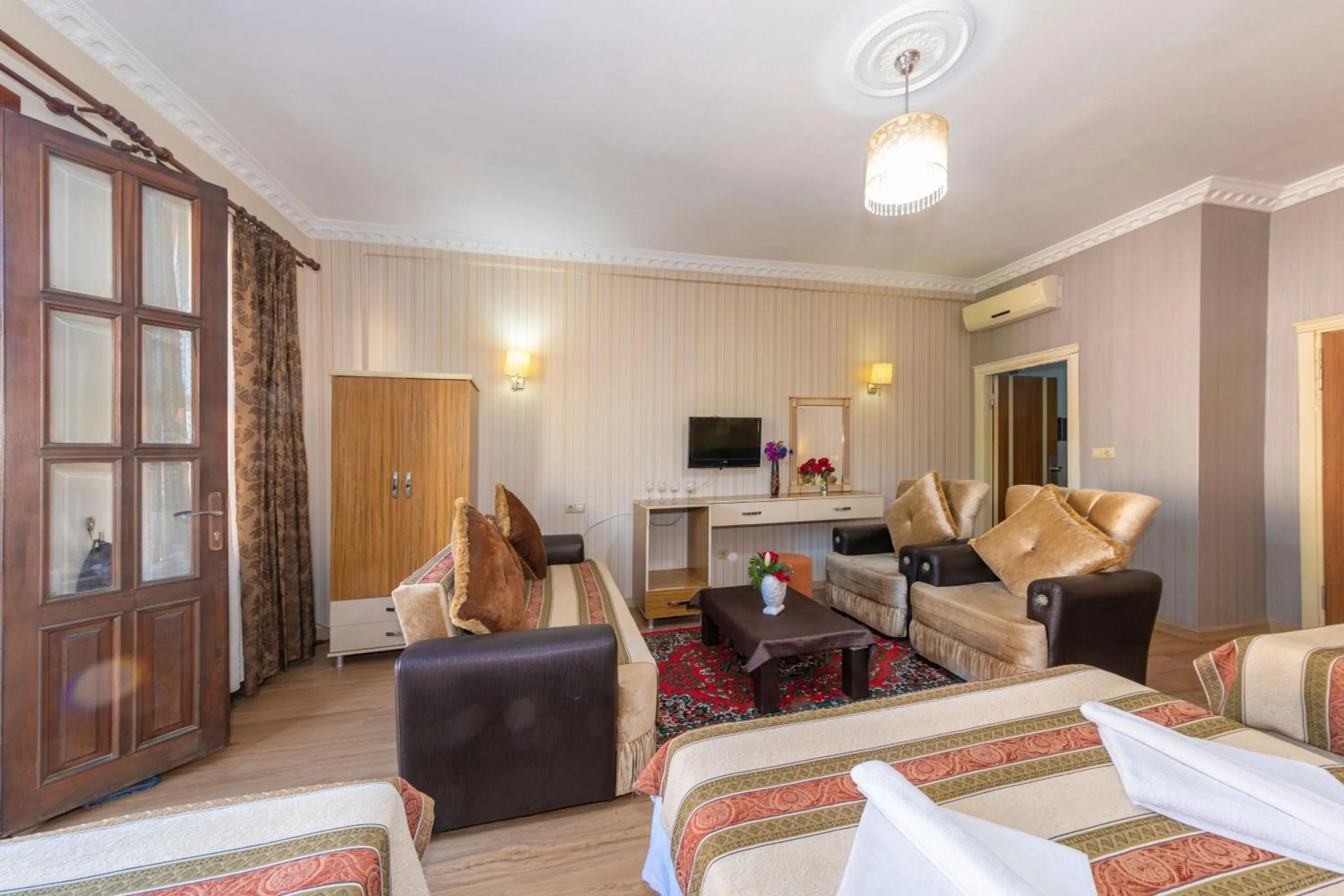 Bed in Ista Palace Hotel