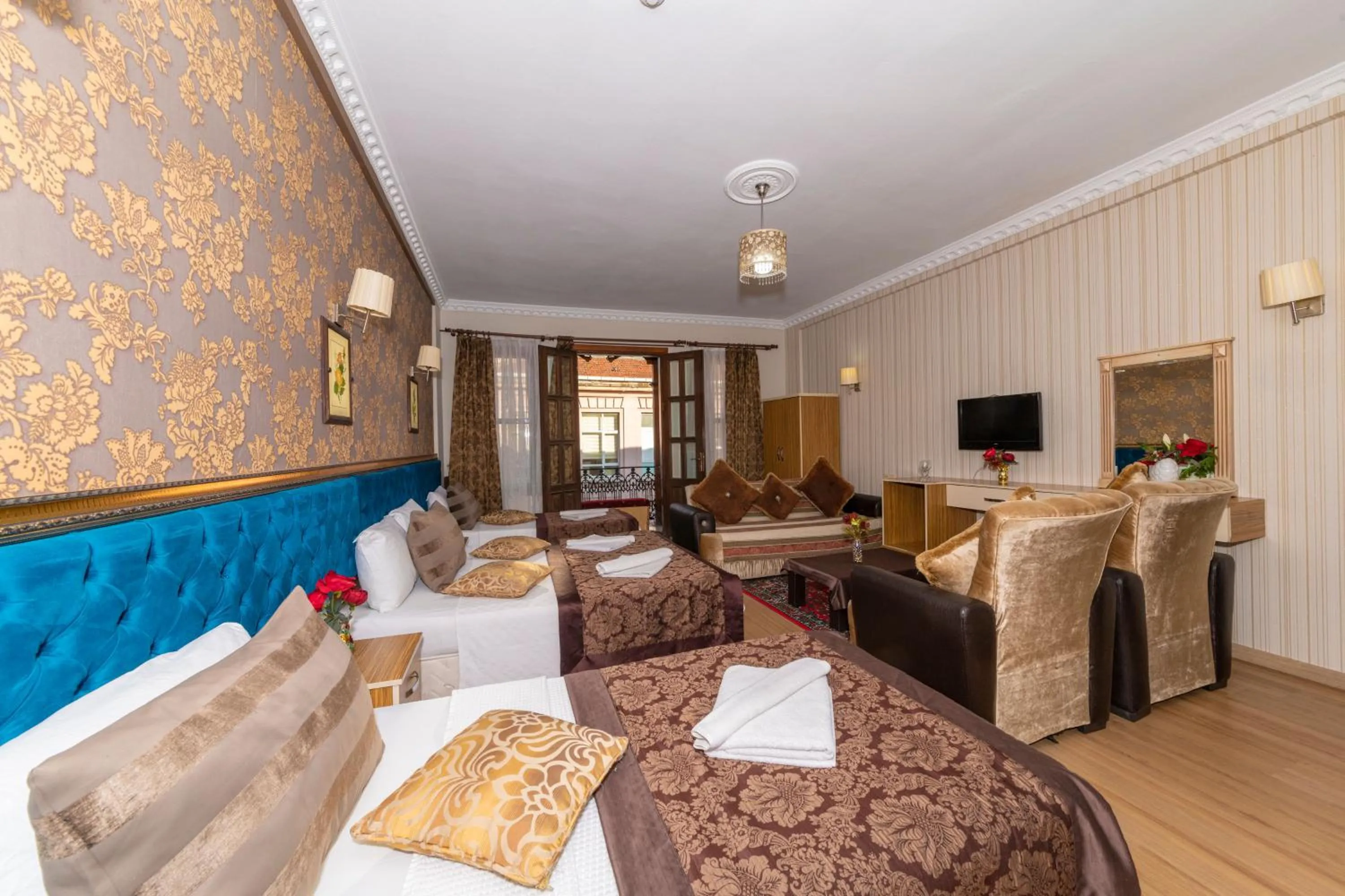 Bed in Ista Palace Hotel