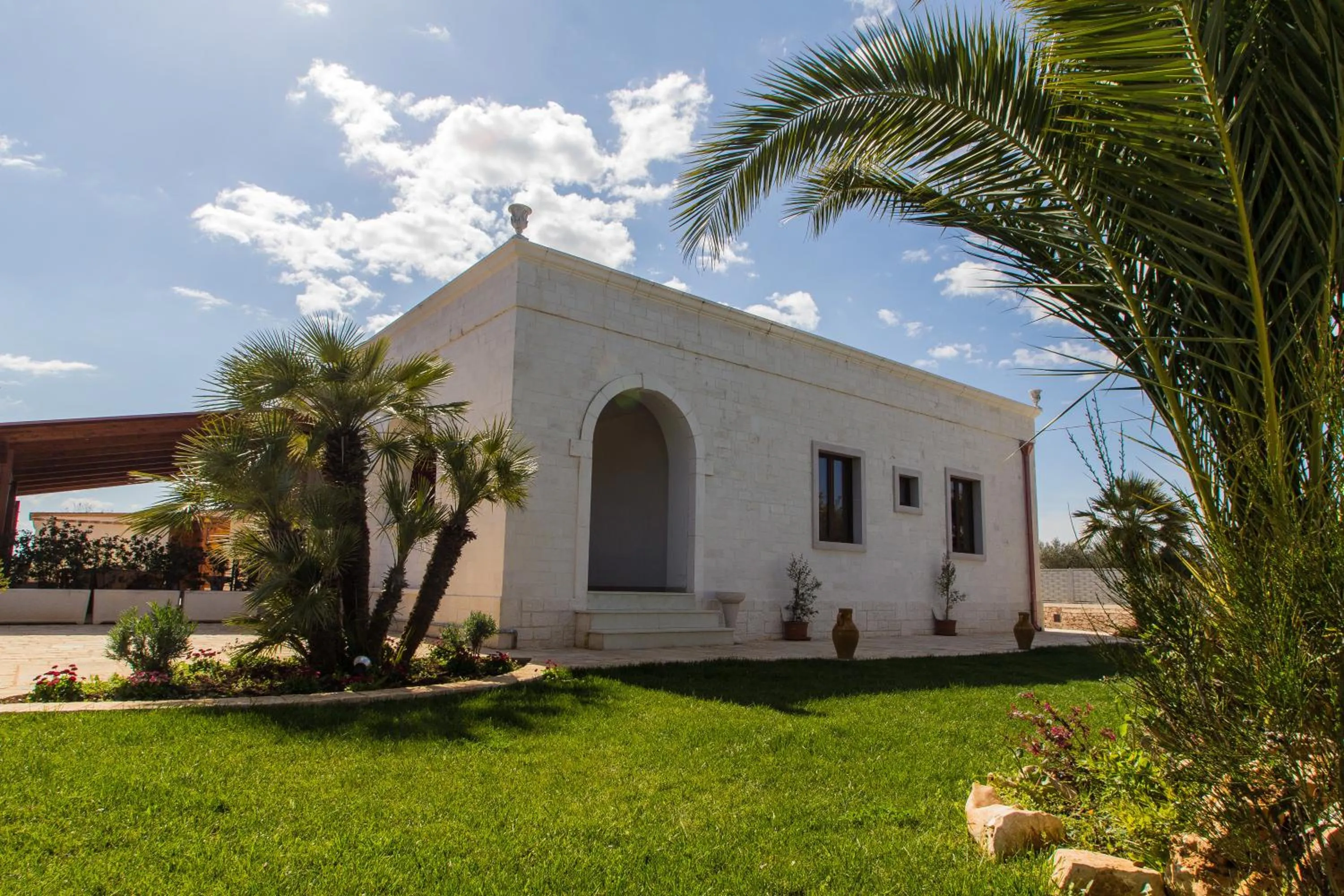 Facade/entrance in Rifugio Delle Grotte