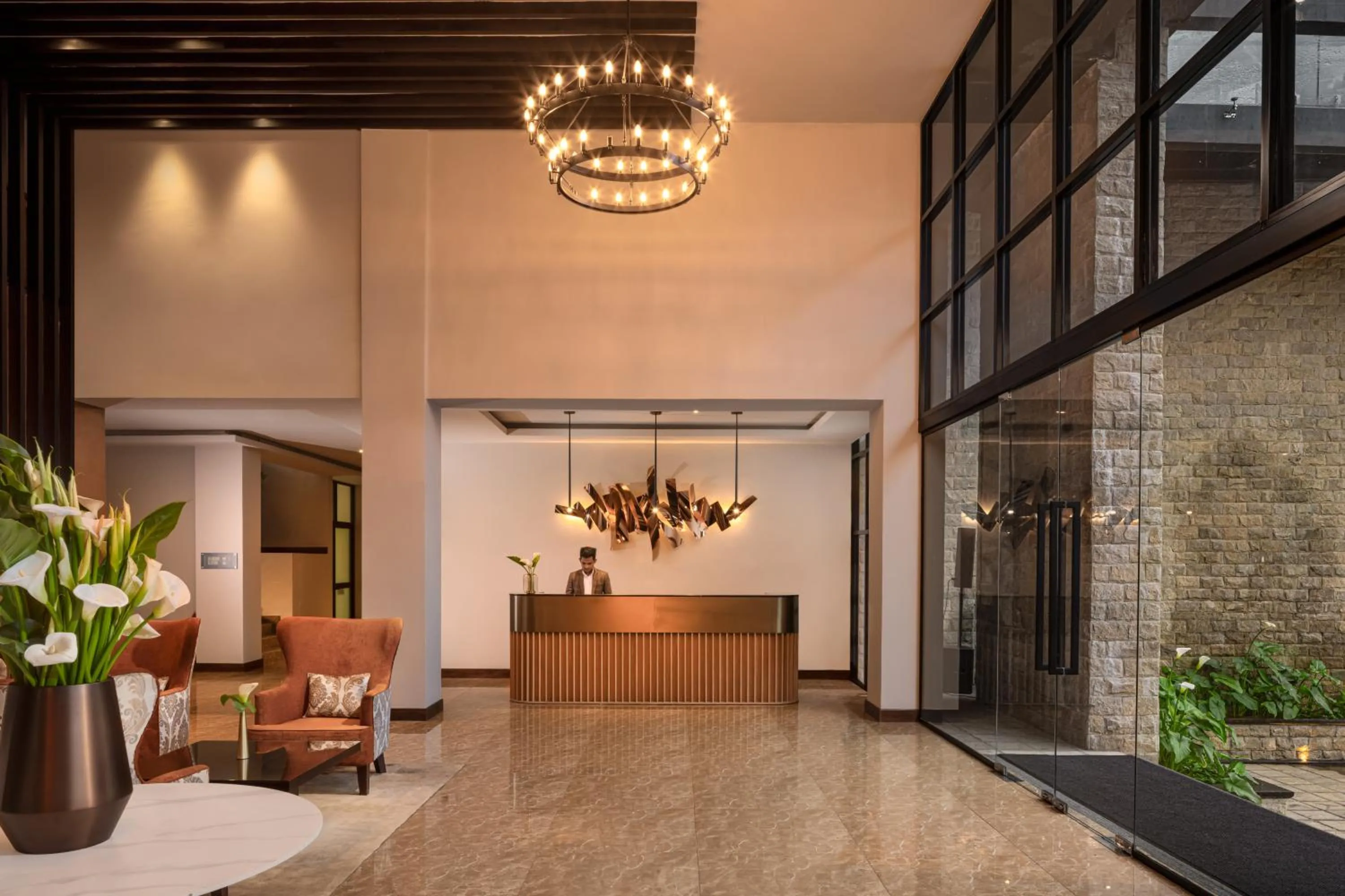 Lobby or reception in The Golden Ridge Hotel