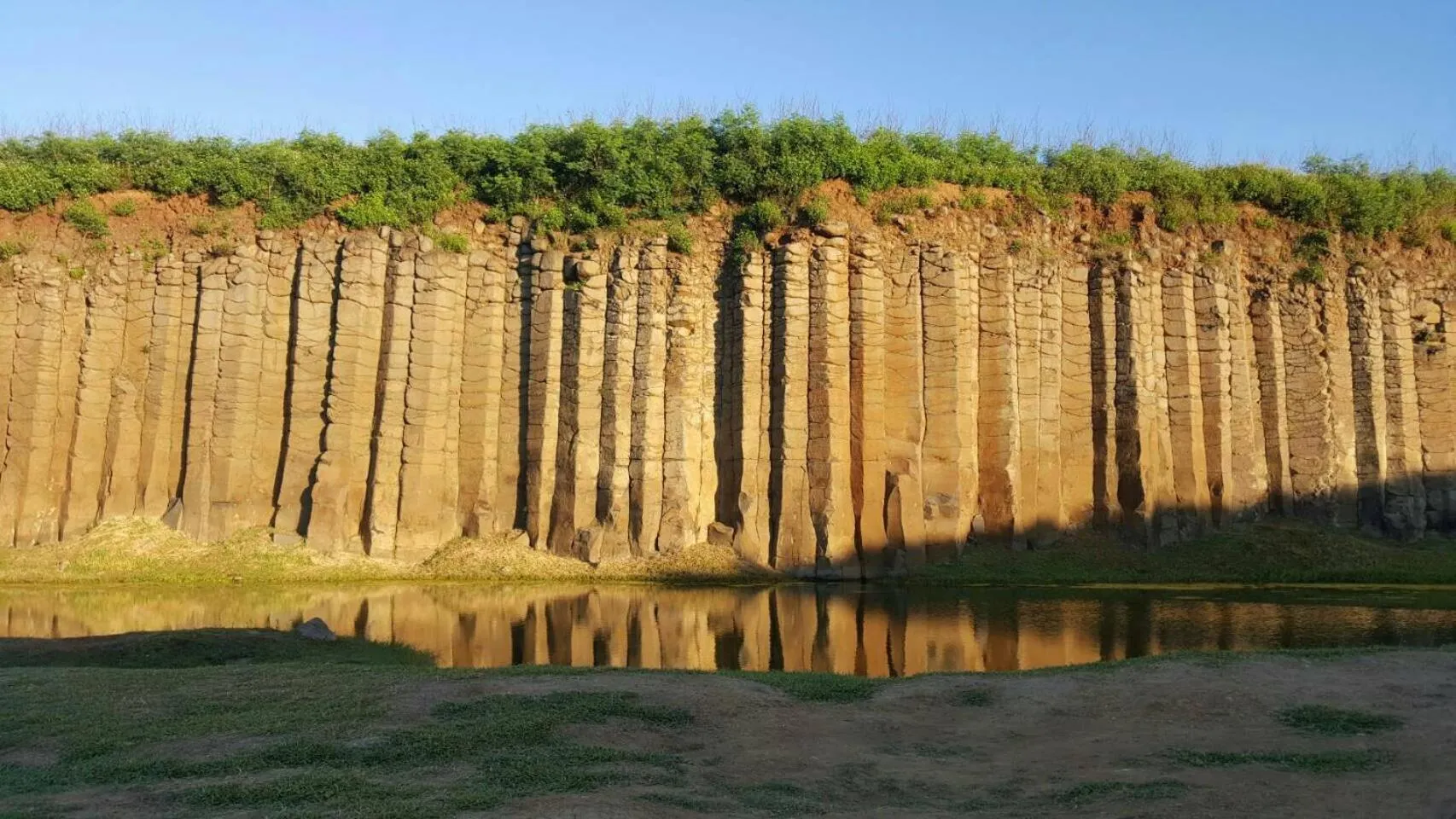 Natural landscape in Penghu Color FIsh Homestay