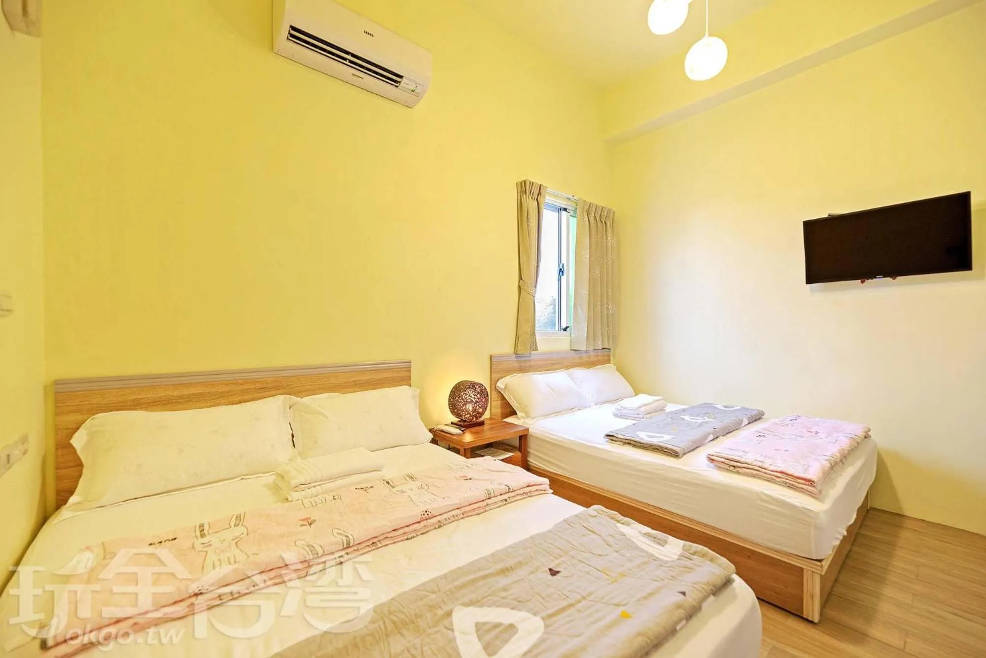 Decorative detail, Bed in Penghu Color FIsh Homestay