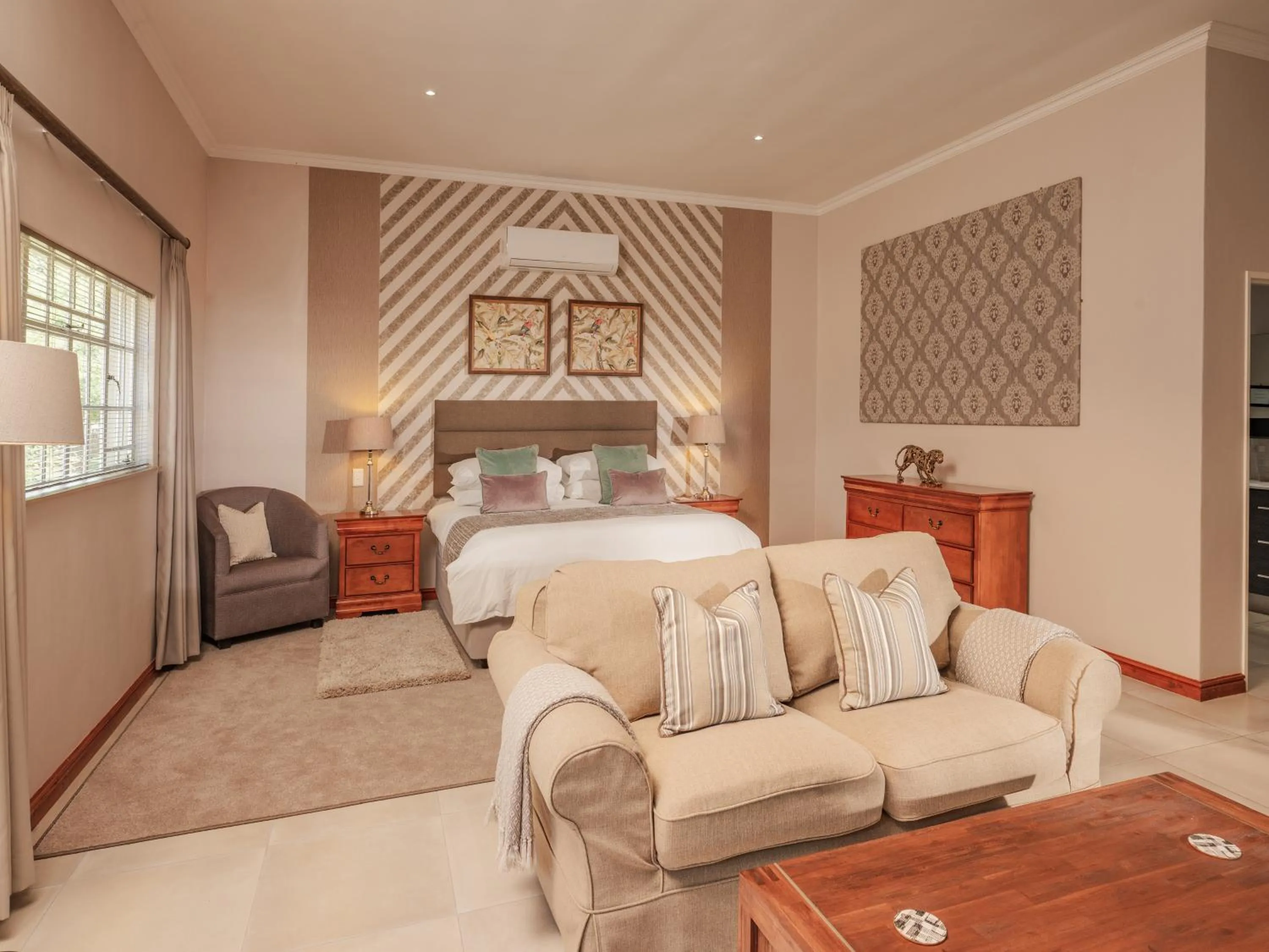 Bed in Monkey Thorn Lodge & Wellness Spa - Adults Only