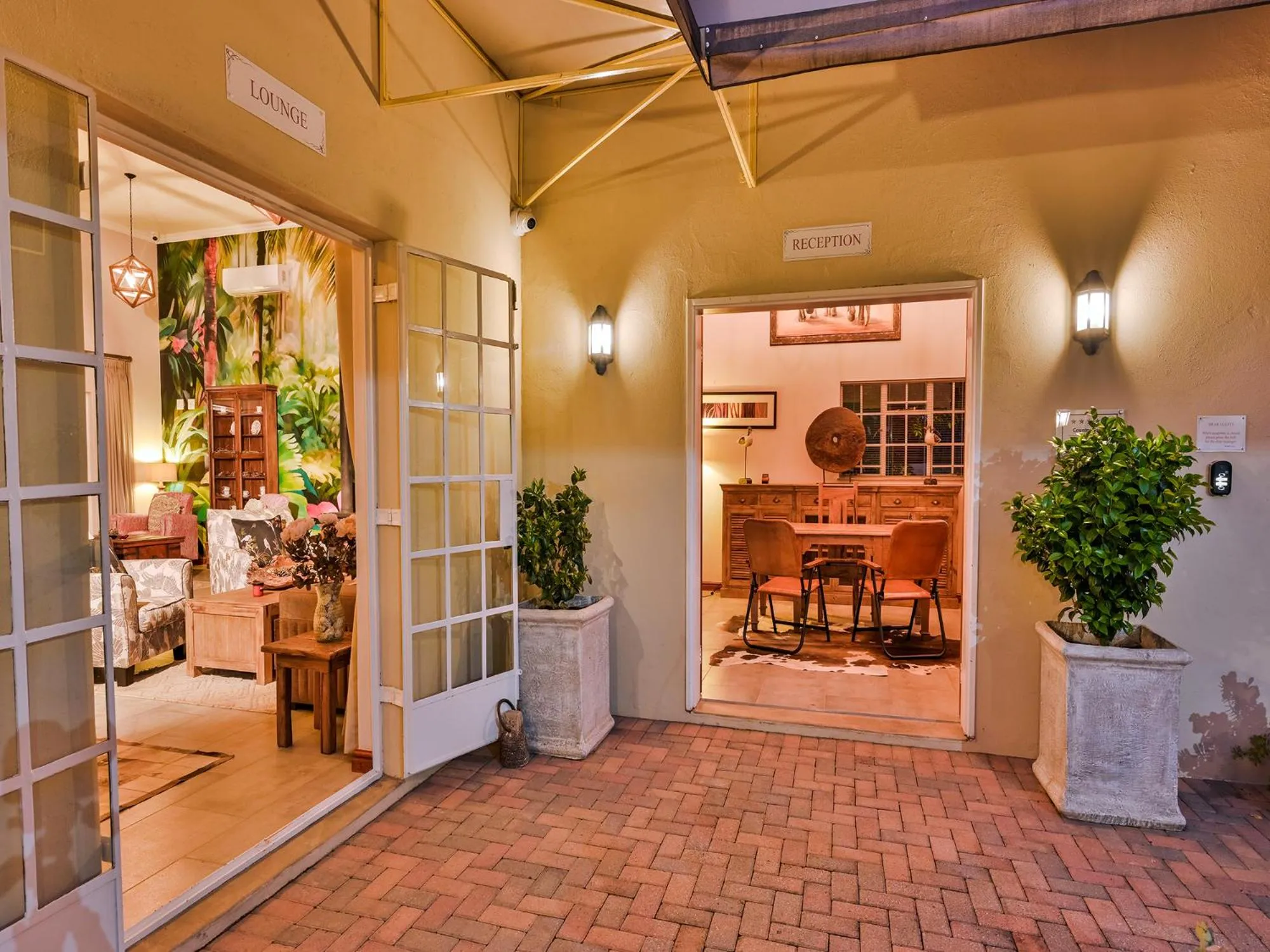 Lobby or reception in Monkey Thorn Lodge & Wellness Spa - Adults Only