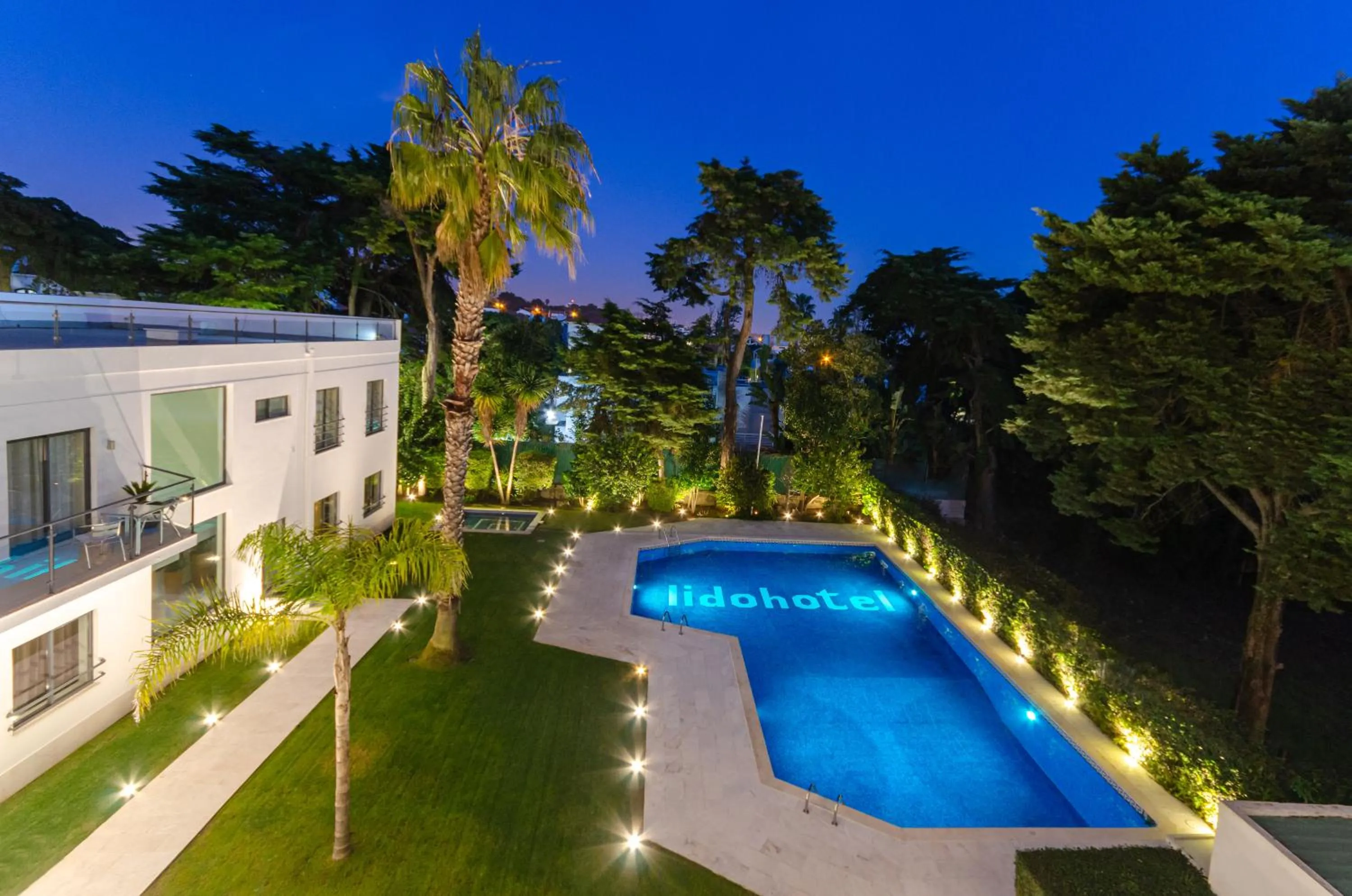 Property building in Hotel Lido