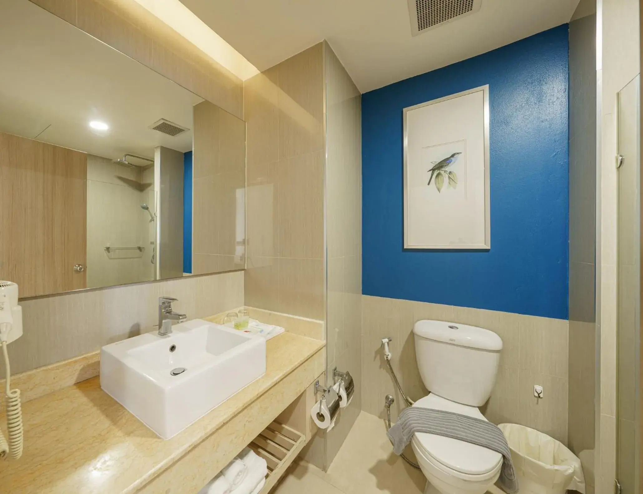 Standard Twin Room in Jolly Suites&Spa Petkasem Standard Twin Room in Jolly Suites&Spa Petkasem