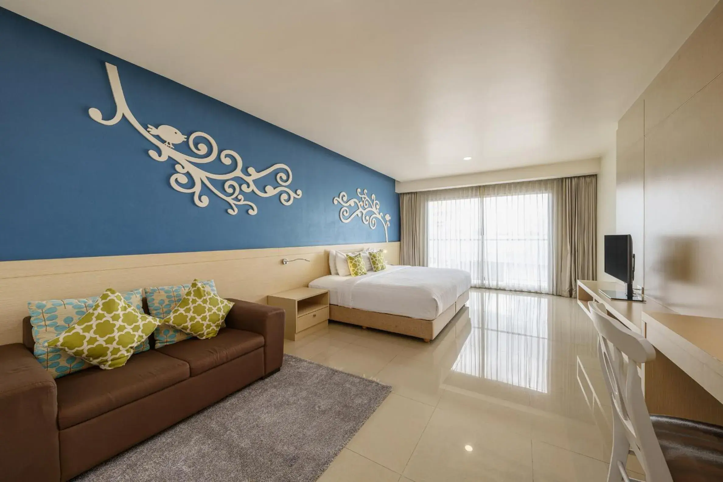 Standard King Room in Jolly Suites&Spa Petkasem Standard King Room in Jolly Suites&Spa Petkasem