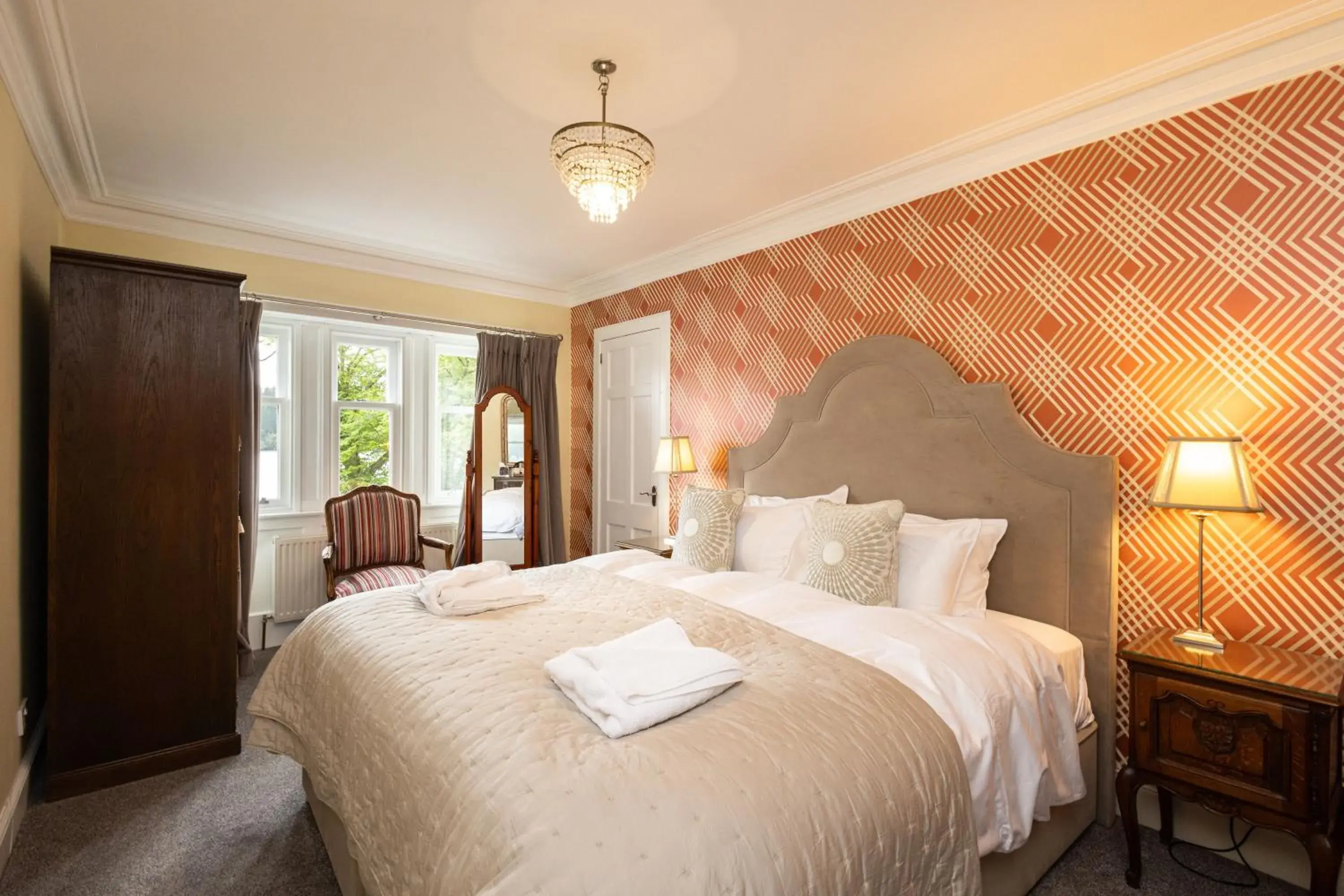 Double Room with Lake View in Altskeith Country House Double Room with Lake View in Altskeith Country House