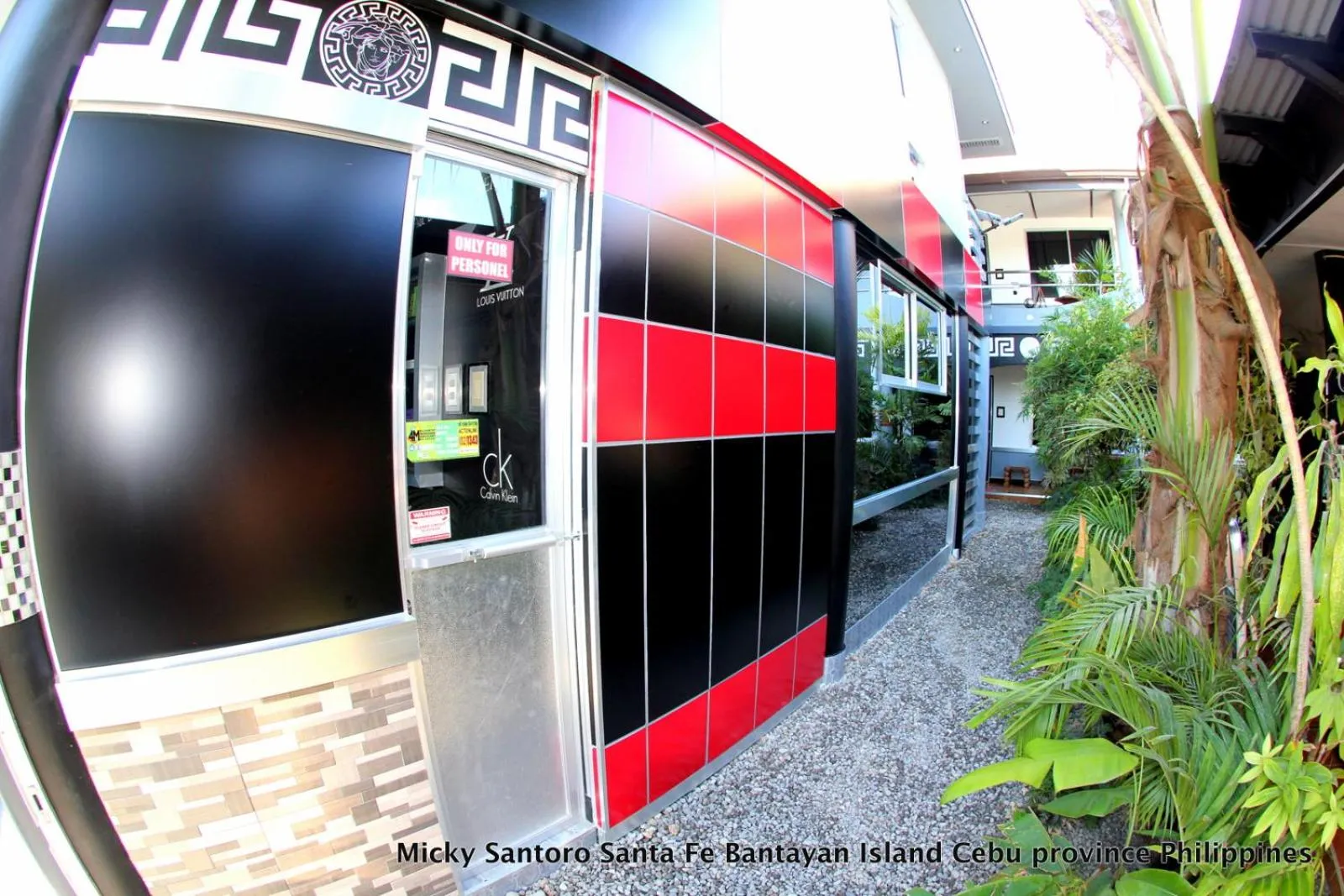 Micky Santoro Hotel & Restaurant