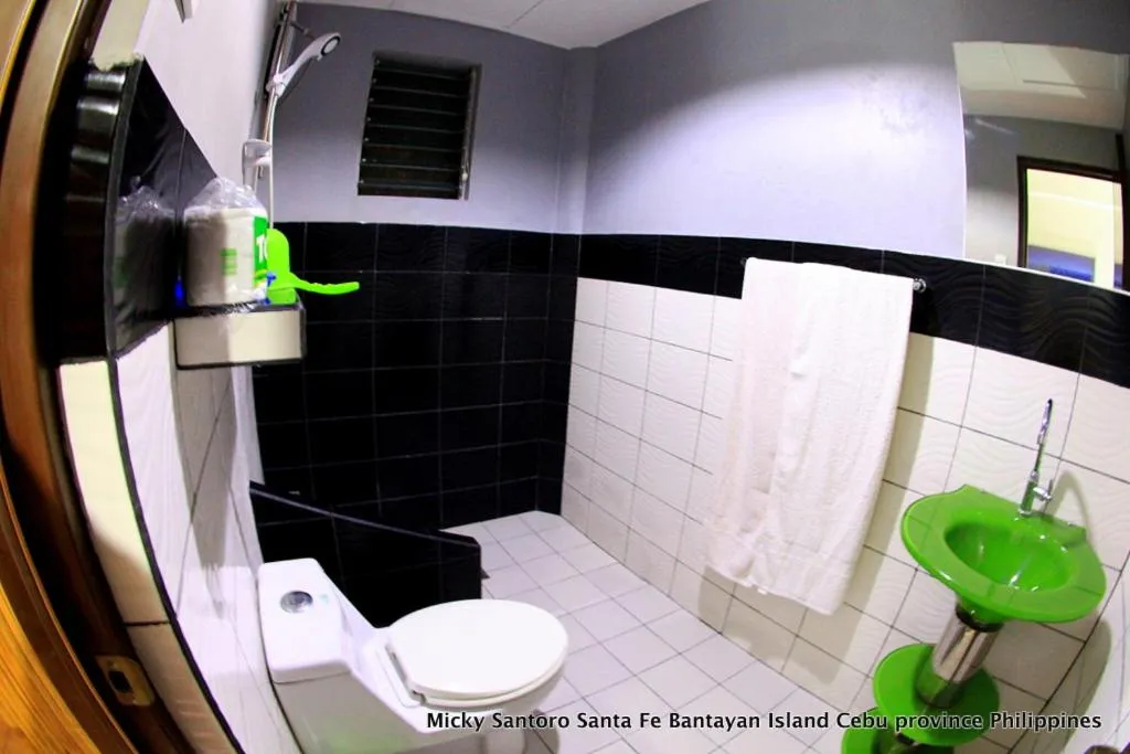 Micky Santoro Hotel & Restaurant