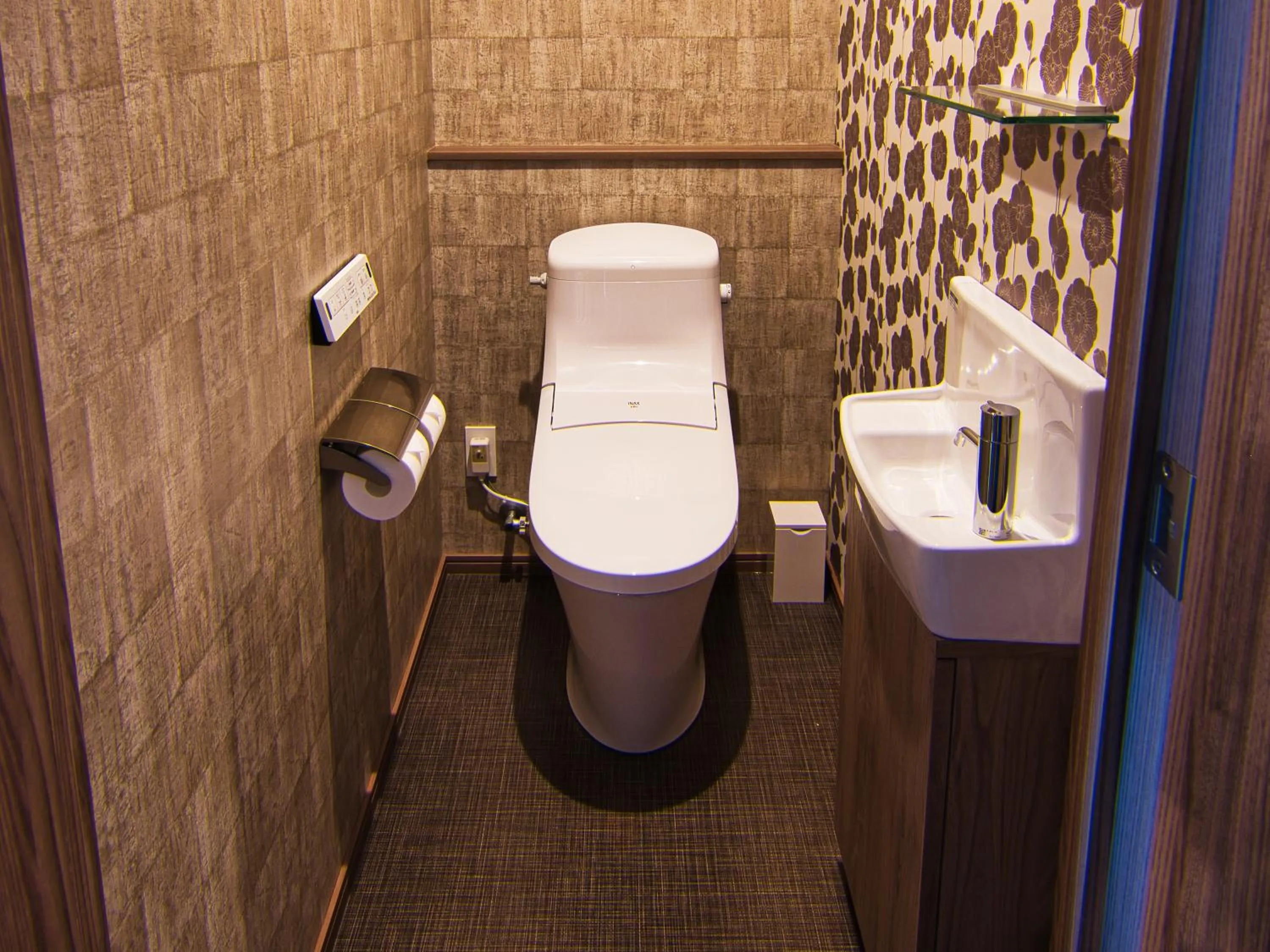 Toilet in Winery Hotel and Condominium HITOHANA