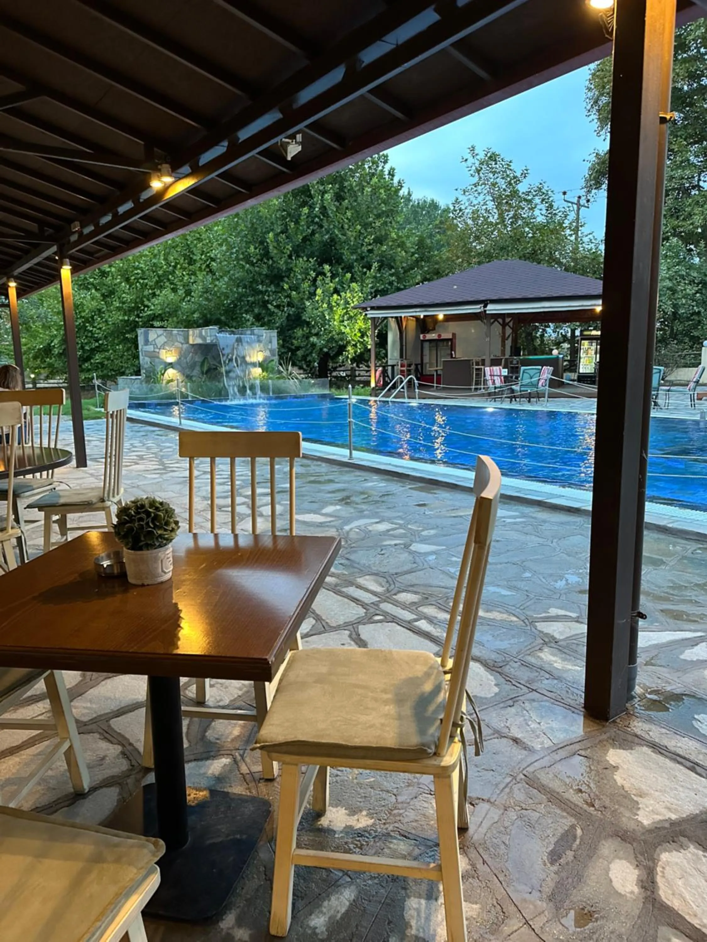 Restaurant/places to eat in Arhontiko Liamas