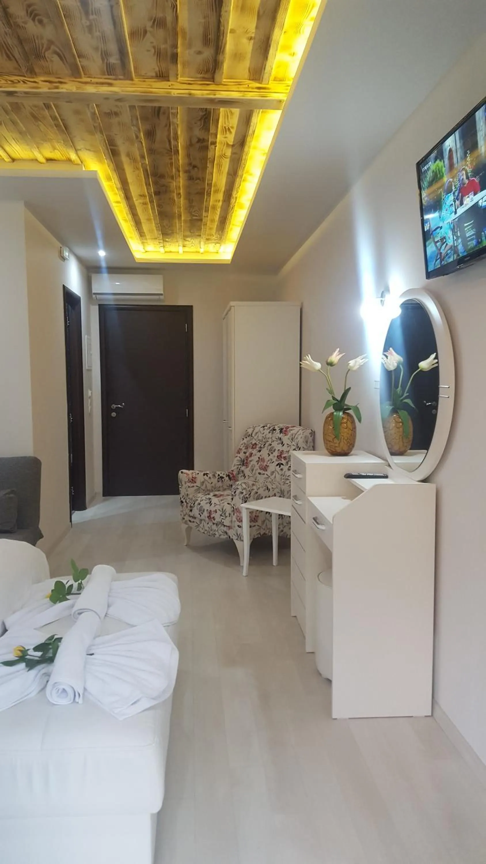 Bed in Arhontiko Liamas